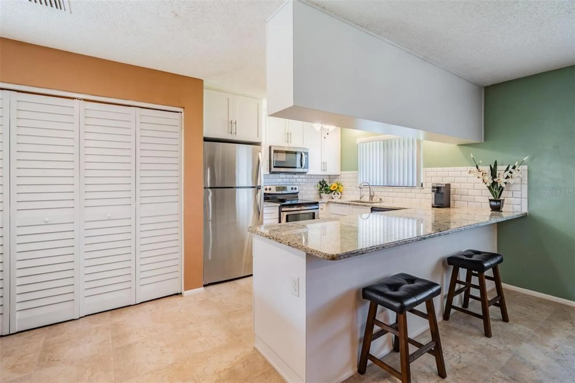 Property Slideshow image 13 of 38 | 2267 sequoia dr, Clearwater, FL, 33763