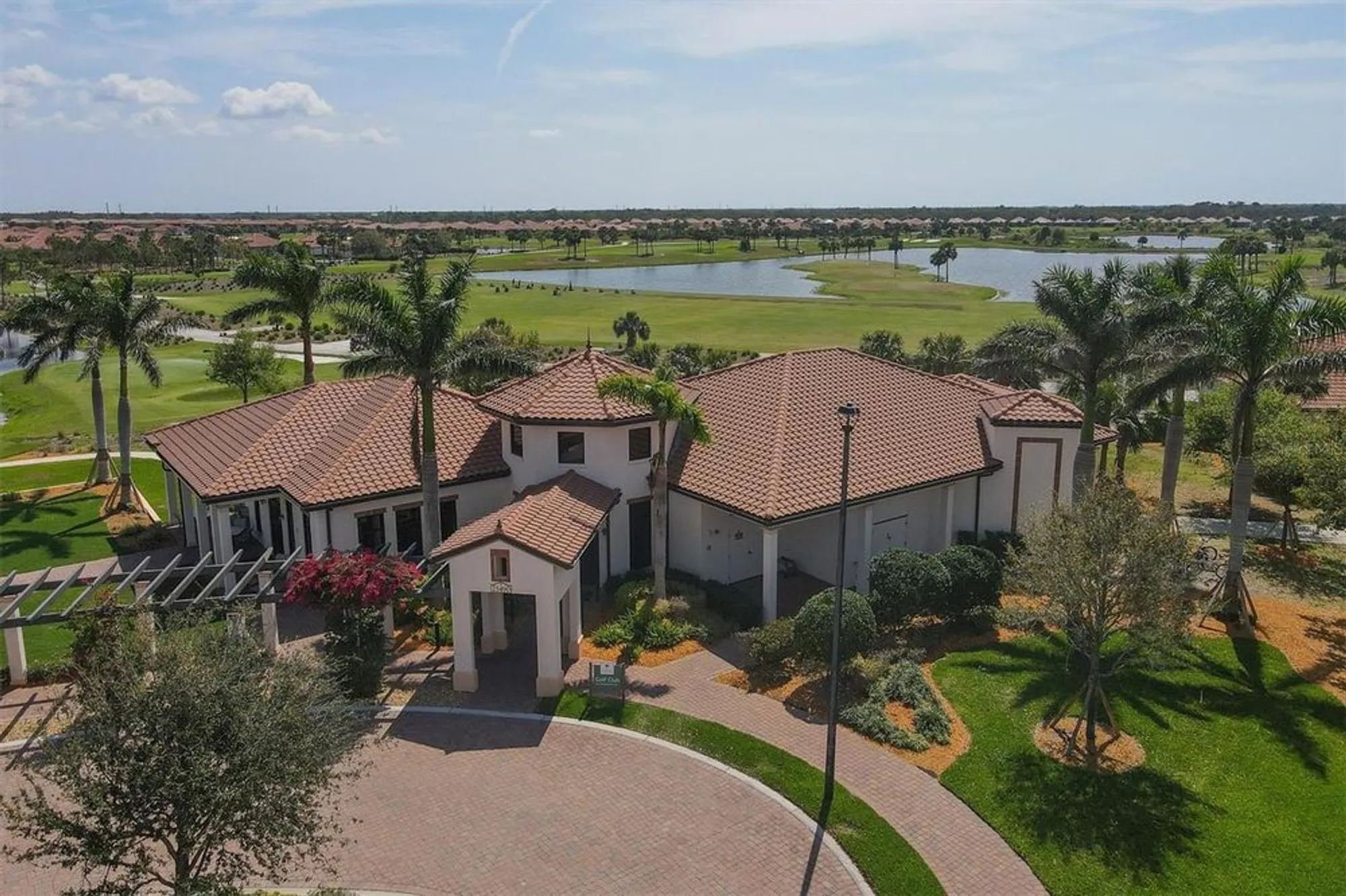 Property Slideshow image 38 of 58 | 10424 crooked creek dr, Venice, FL, 34293