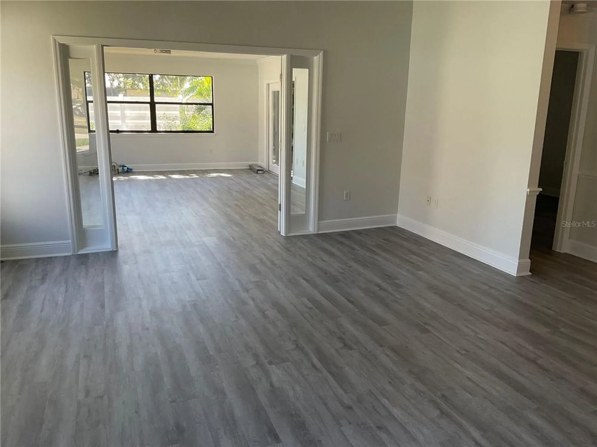 Property Slideshow image 7 of 28 | 7861 pine trace dr # 7861, Sarasota, FL, 34243