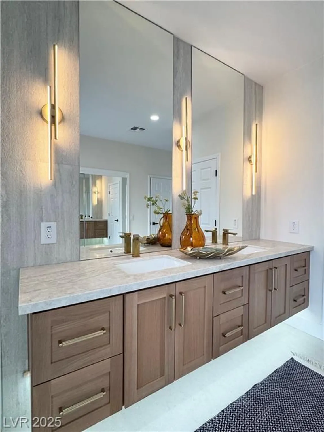 Property Slideshow image 38 of 66 | 2784 cherrydale falls dr, Henderson, NV, 89052