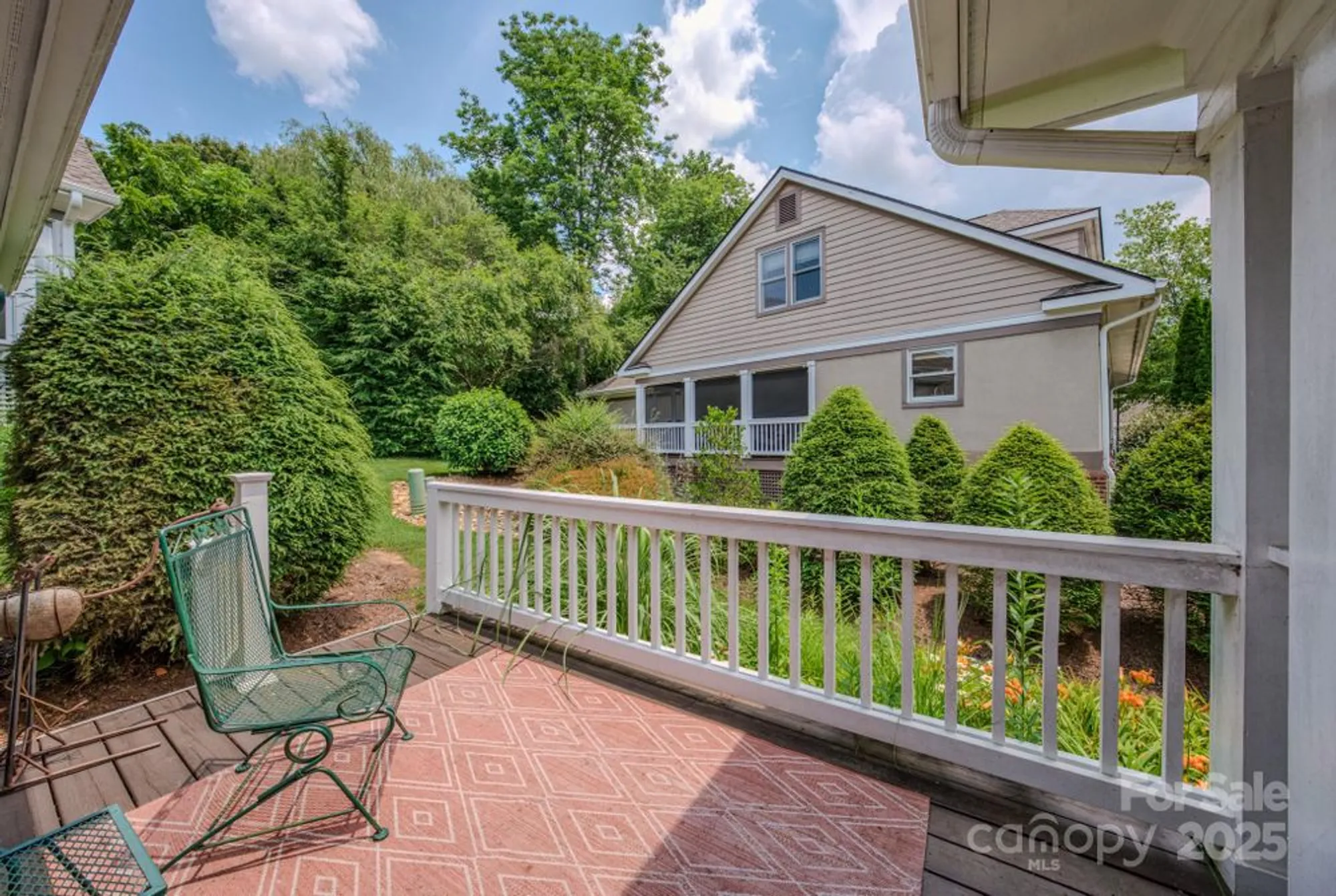 Property Slideshow image 33 of 38 | 8 creekside way, Asheville, NC, 28804
