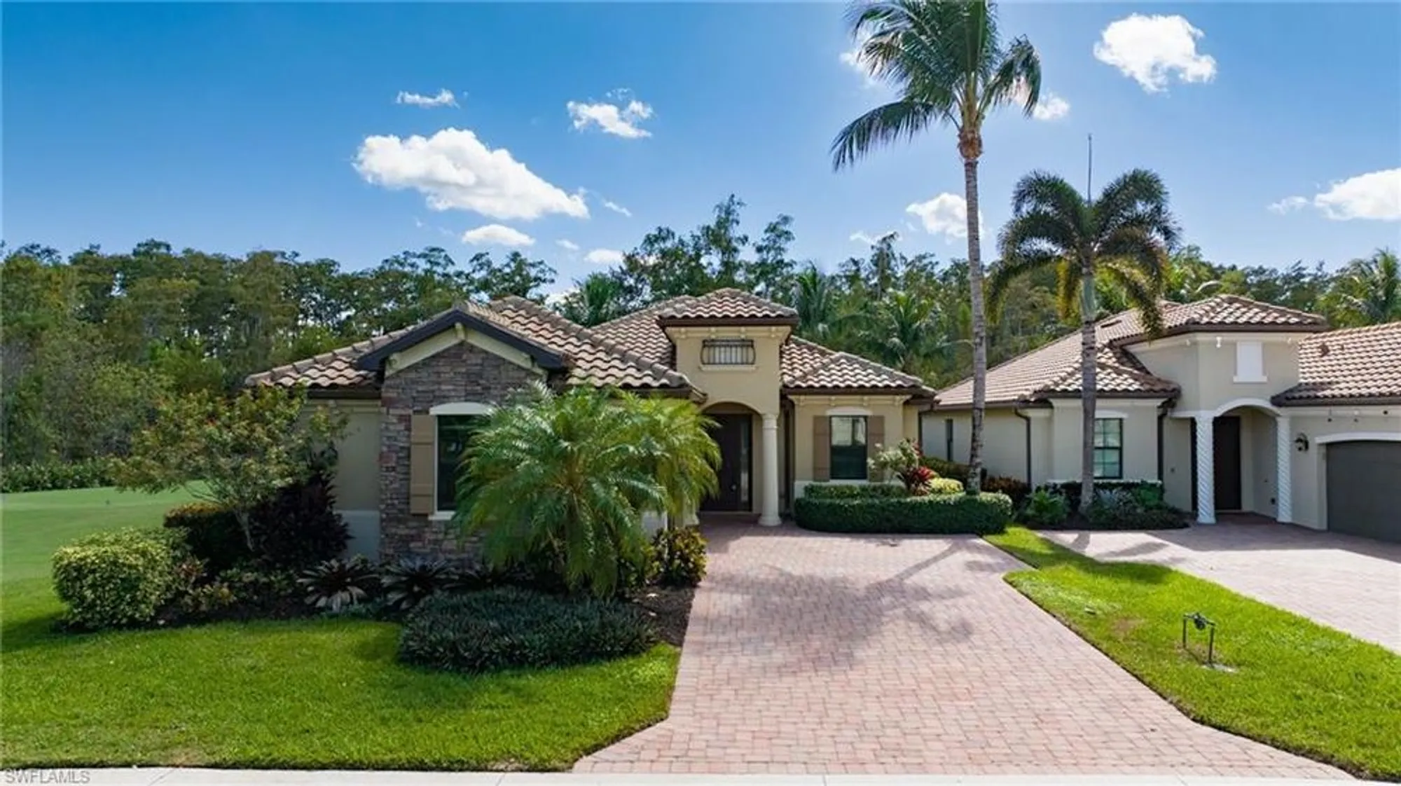 Property Slideshow image 2 of 47 | 28591 westmeath ct, Bonita Springs, FL, 34135