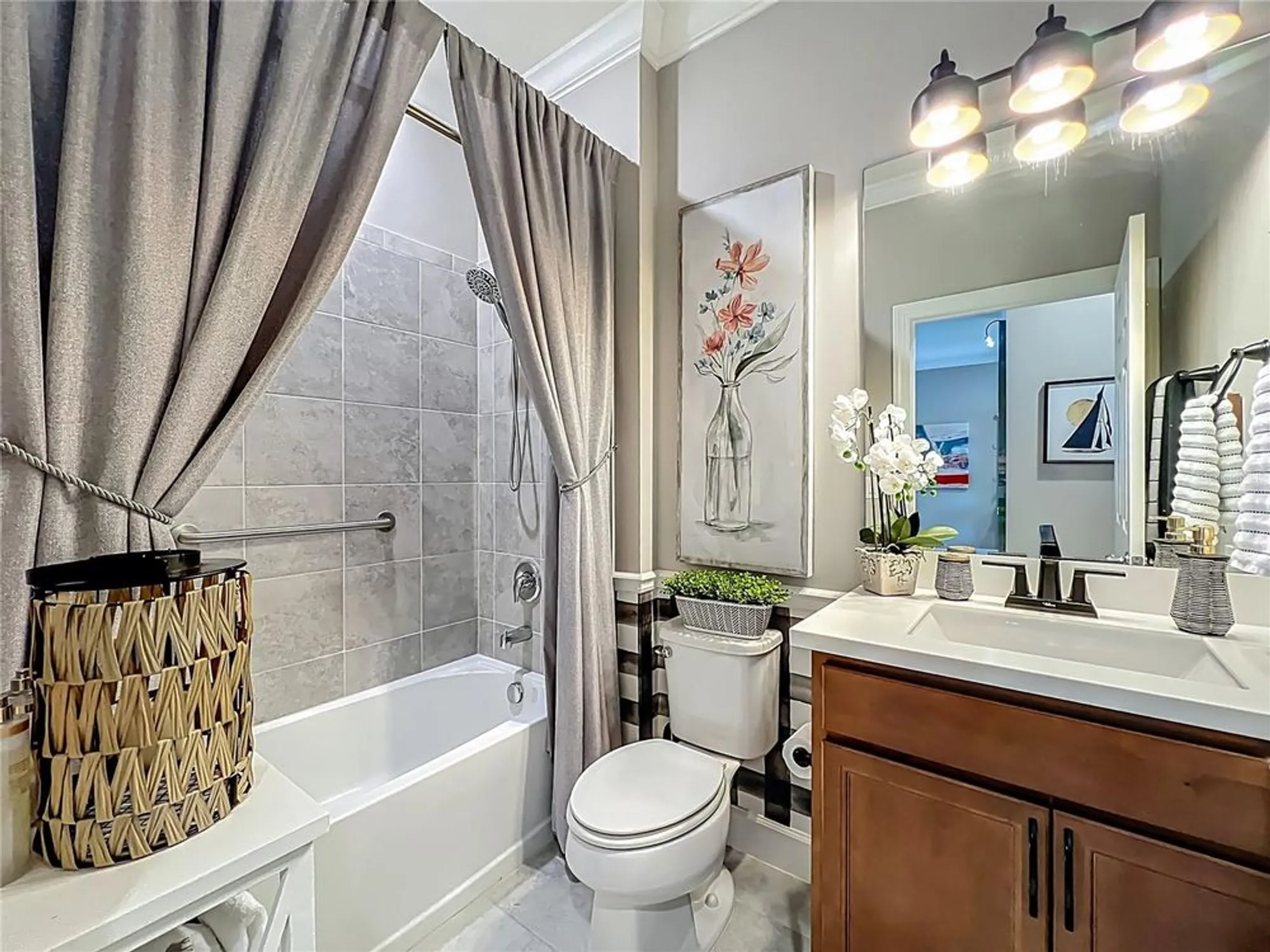 Property Slideshow image 18 of 33 | 2525 daisy dr, North Port, FL, 34289