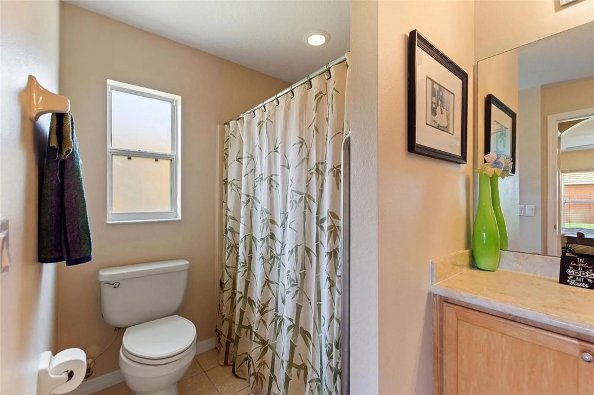 Property Slideshow image 19 of 49 | 504 millifiora ln, Kissimmee, FL, 34759