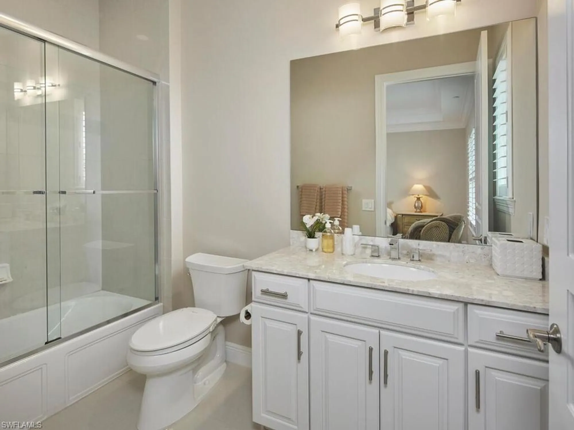 Property Slideshow image 15 of 27 | 4771 via del corso ln unit 401, Bonita Springs, FL, 34134