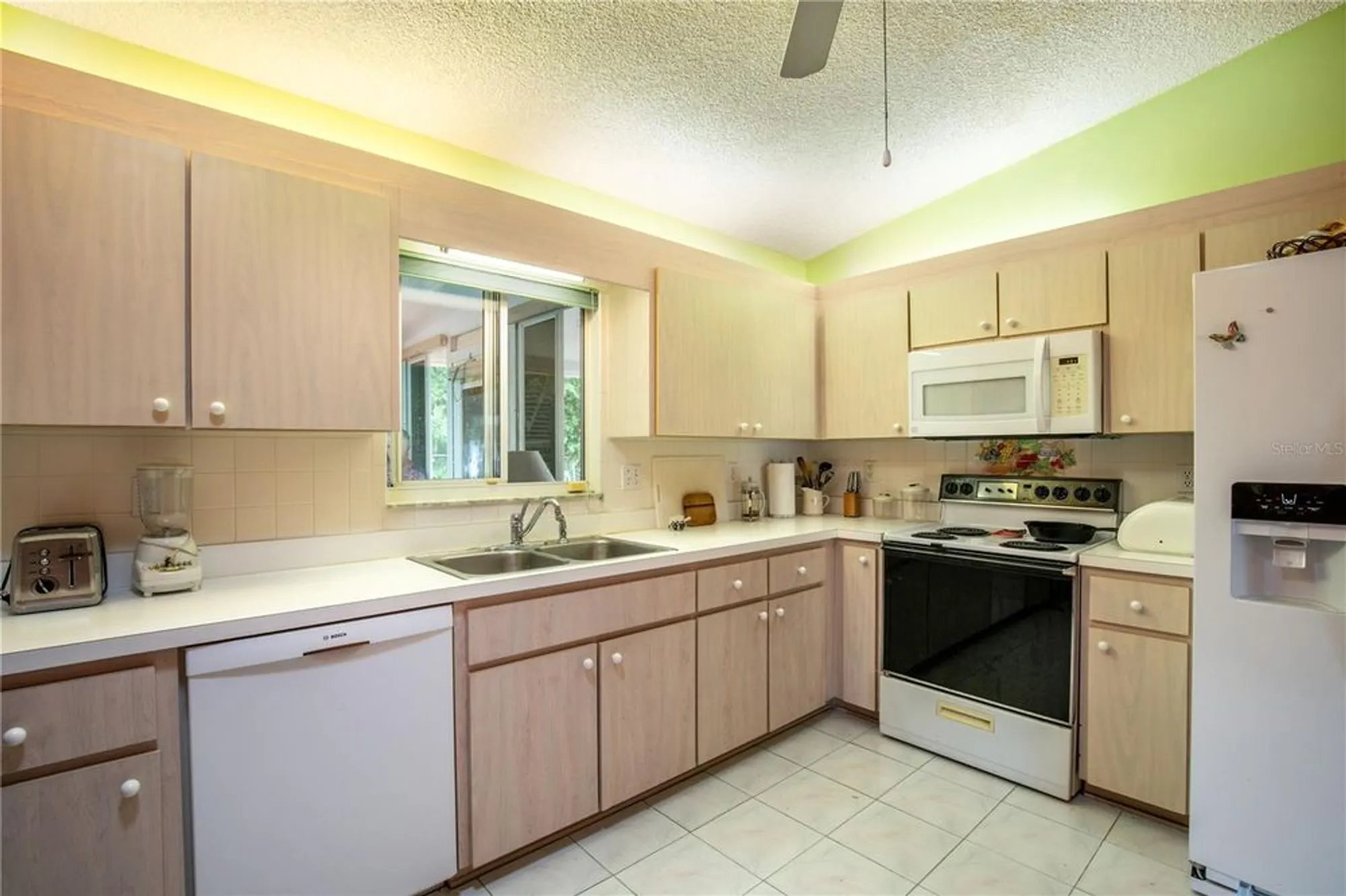 Property Slideshow image 9 of 47 | 10683 se 174th loop, Summerfield, FL, 34491
