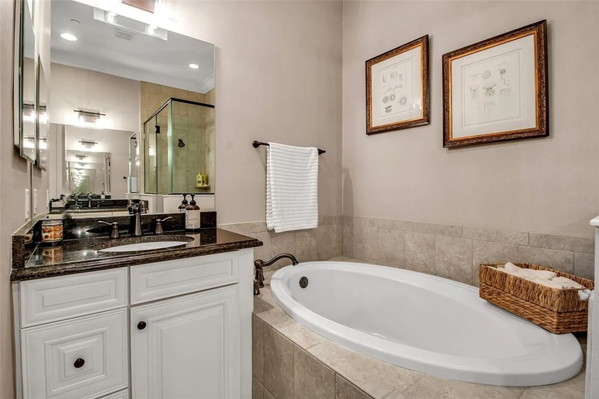 Property Slideshow image 67 of 99 | 321 sapphire lake dr 202, Bradenton, FL, 34209