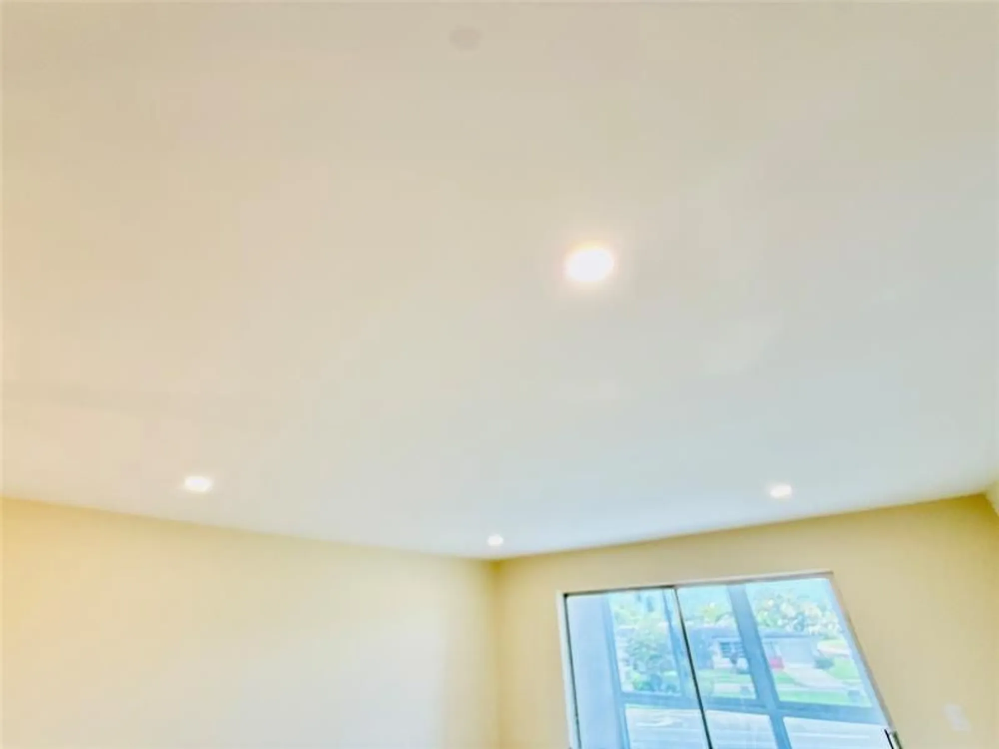 Property Slideshow image 8 of 19 | 7887 golf circle dr 211, Margate, FL, 33063