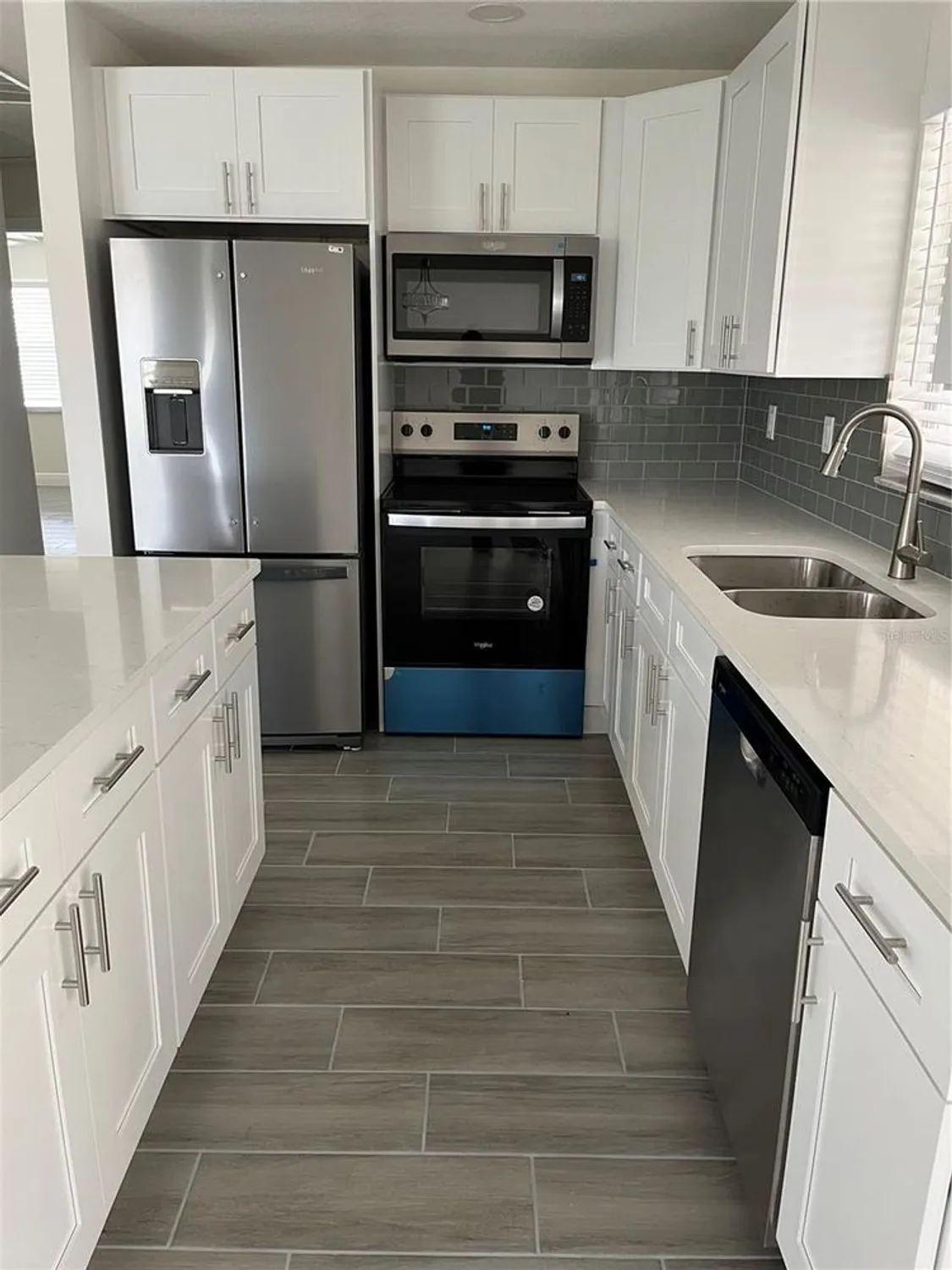 Property Slideshow image 25 of 72 | 1906 canterbury ln 20, Sun City Center, FL, 33573