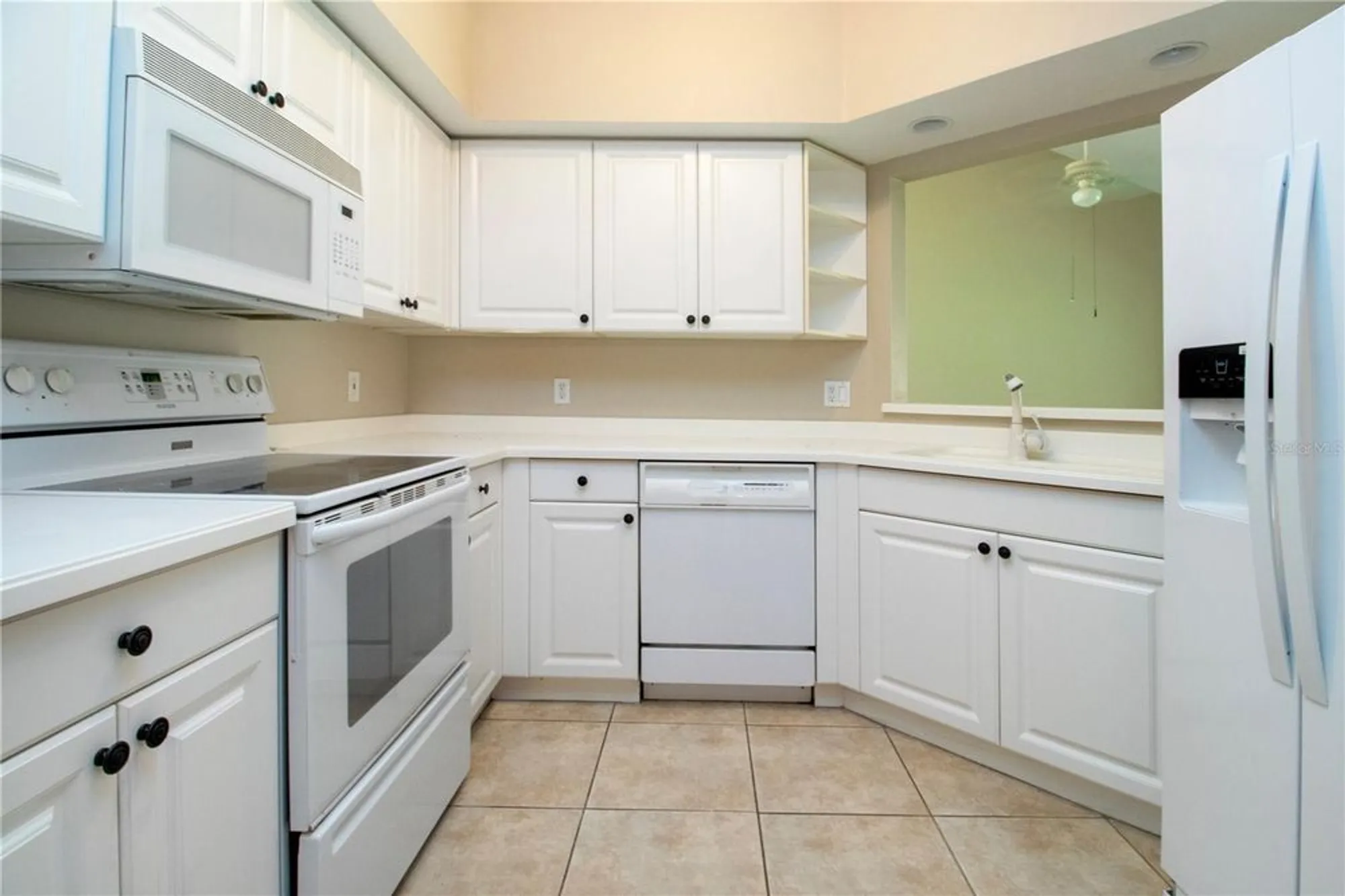 Property Slideshow image 15 of 37 | 7139 cedar hollow cir # 101, Bradenton, FL, 34203