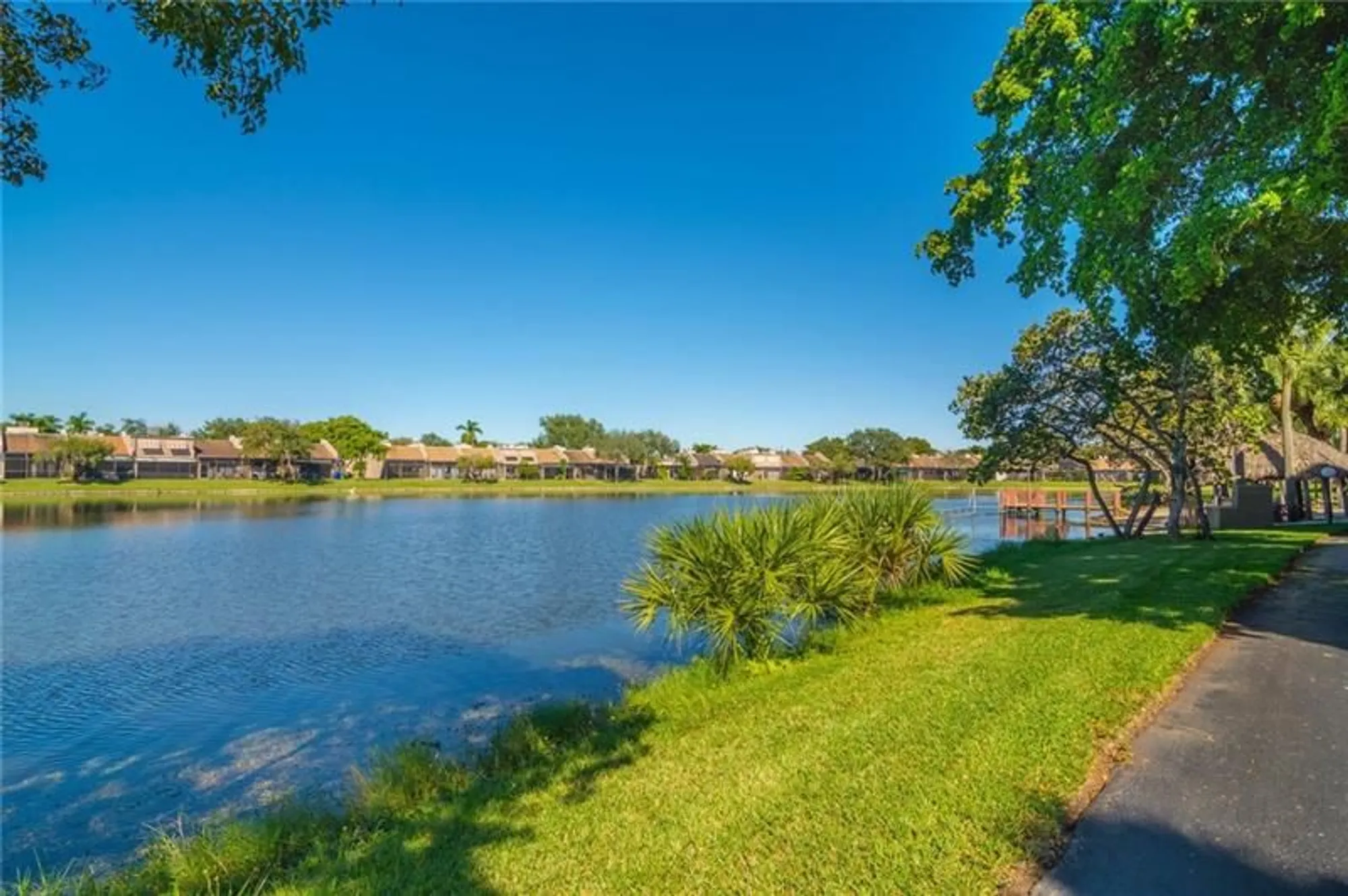 Property Slideshow image 29 of 31 | 1100 colony point cir apt 105, Pembroke Pines, FL, 33026