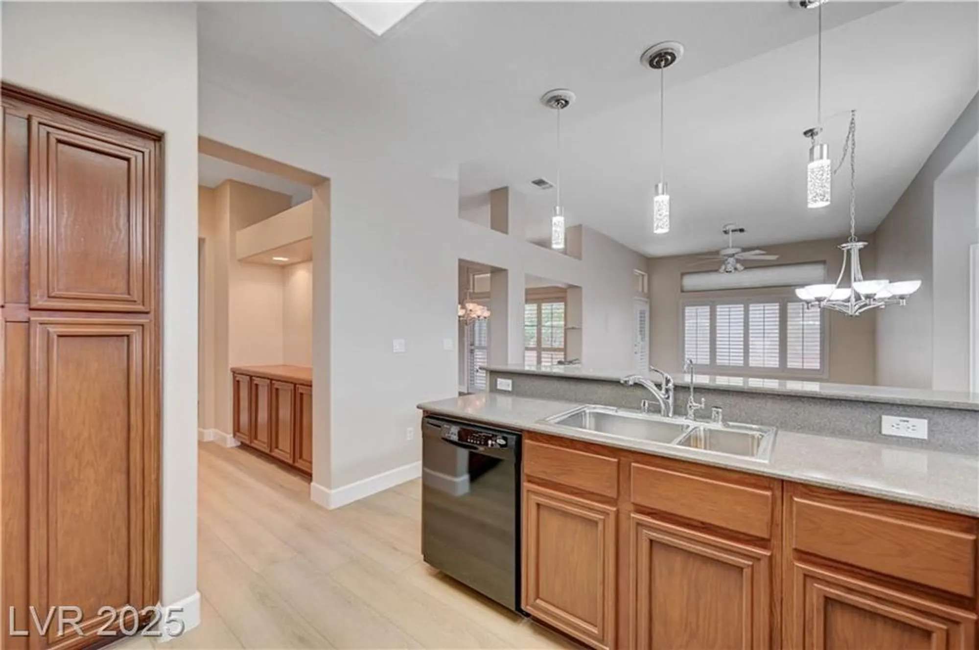 Property Slideshow image 20 of 77 | 2801 byron dr, Las Vegas, NV, 89134