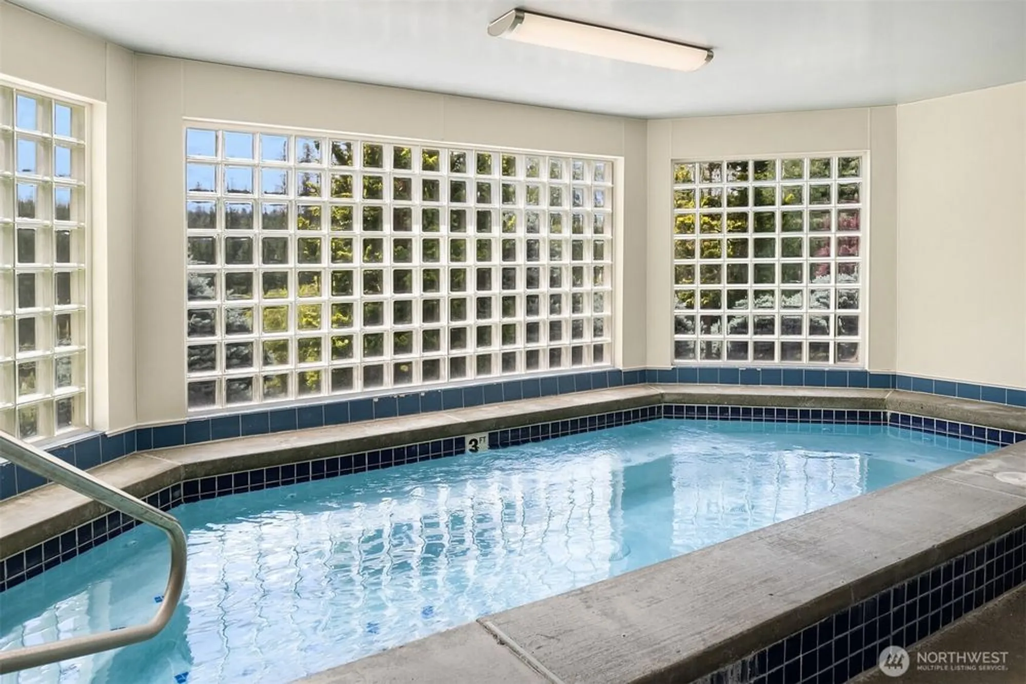 Property Slideshow image 30 of 34 | 4109 224th ln 213, Issaquah, WA, 98029