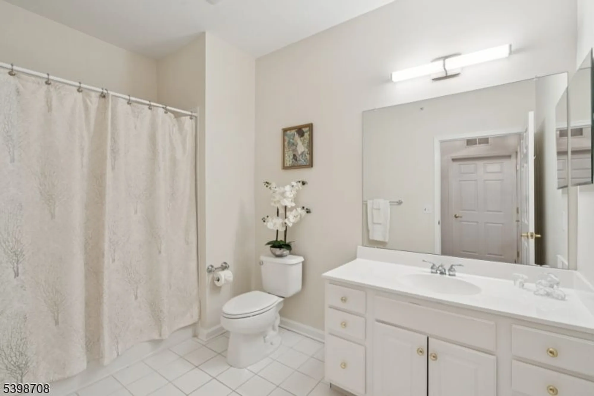 Property Slideshow image 24 of 35 | 911 holly ln # 11, Cedar Grove, NJ, 07009