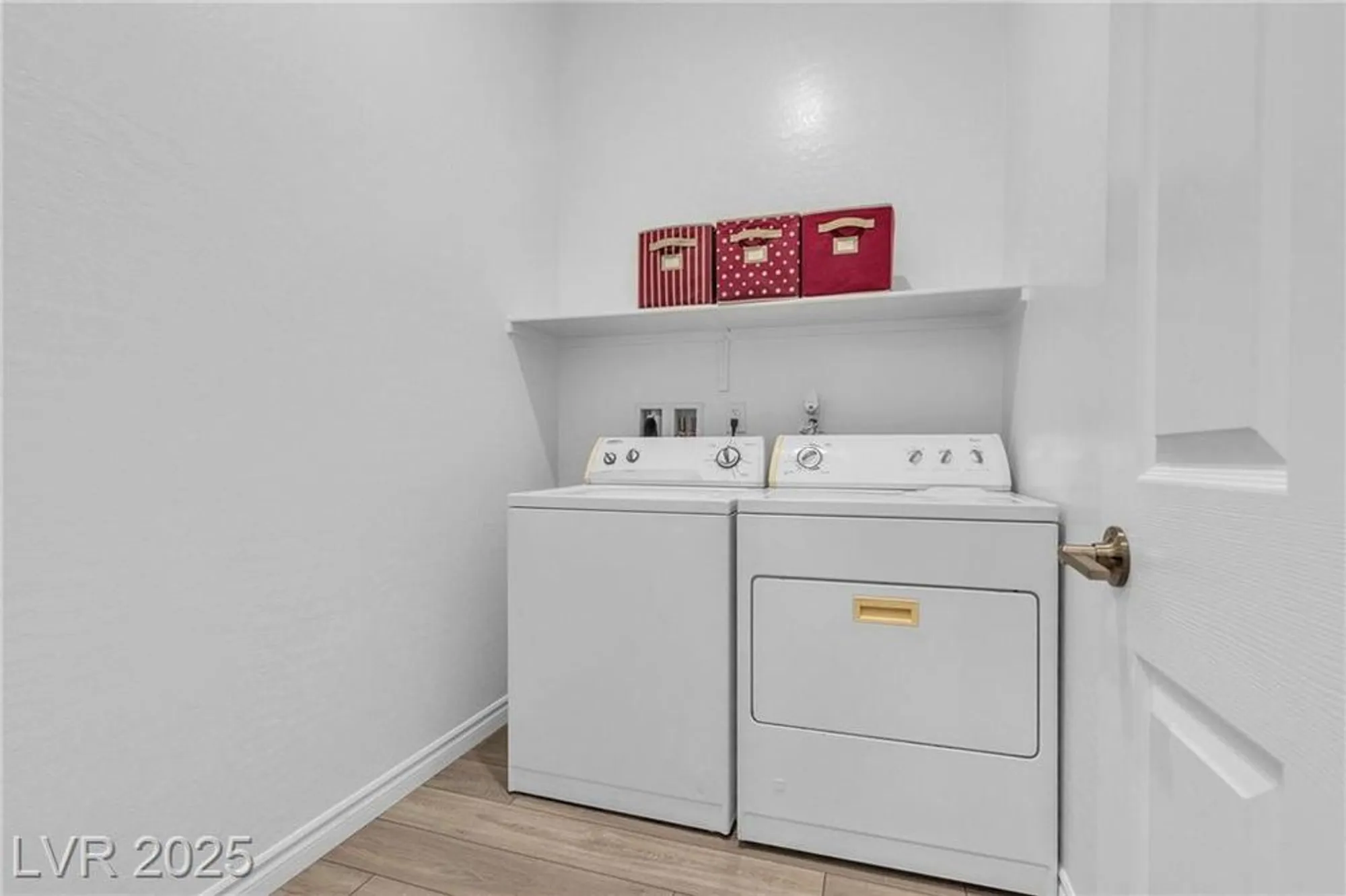 Property Slideshow image 15 of 59 | 778 hibiscuss blossom st, Henderson, NV, 89011