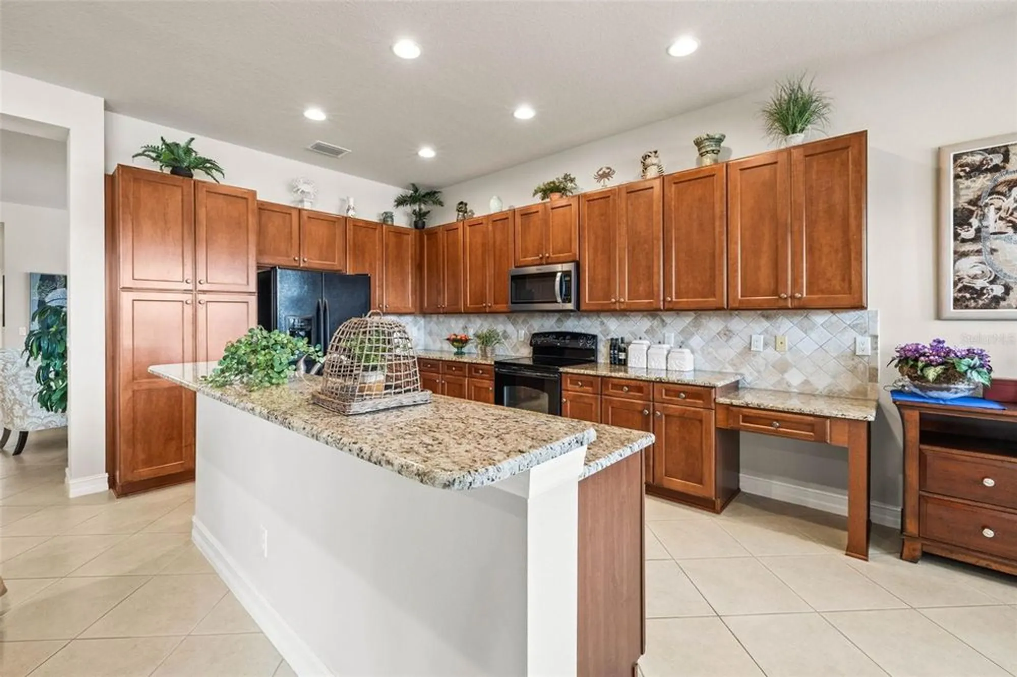 Property Slideshow image 8 of 38 | 16051 golden lakes dr, Wimauma, FL, 33598