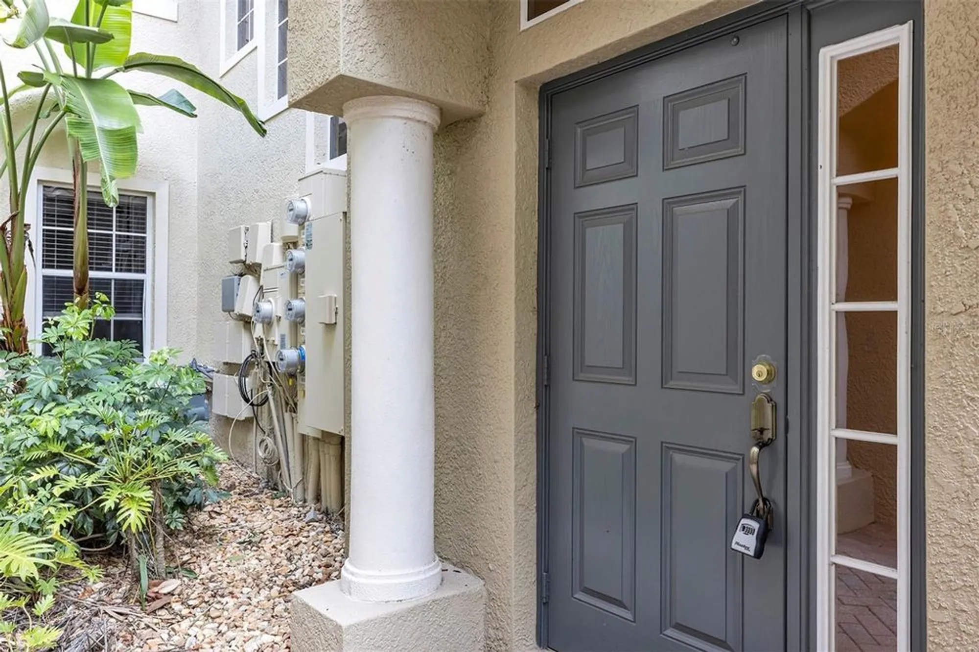 Property Slideshow image 4 of 48 | 1420 emerald dunes dr # 7, Sun City Center, FL, 33573