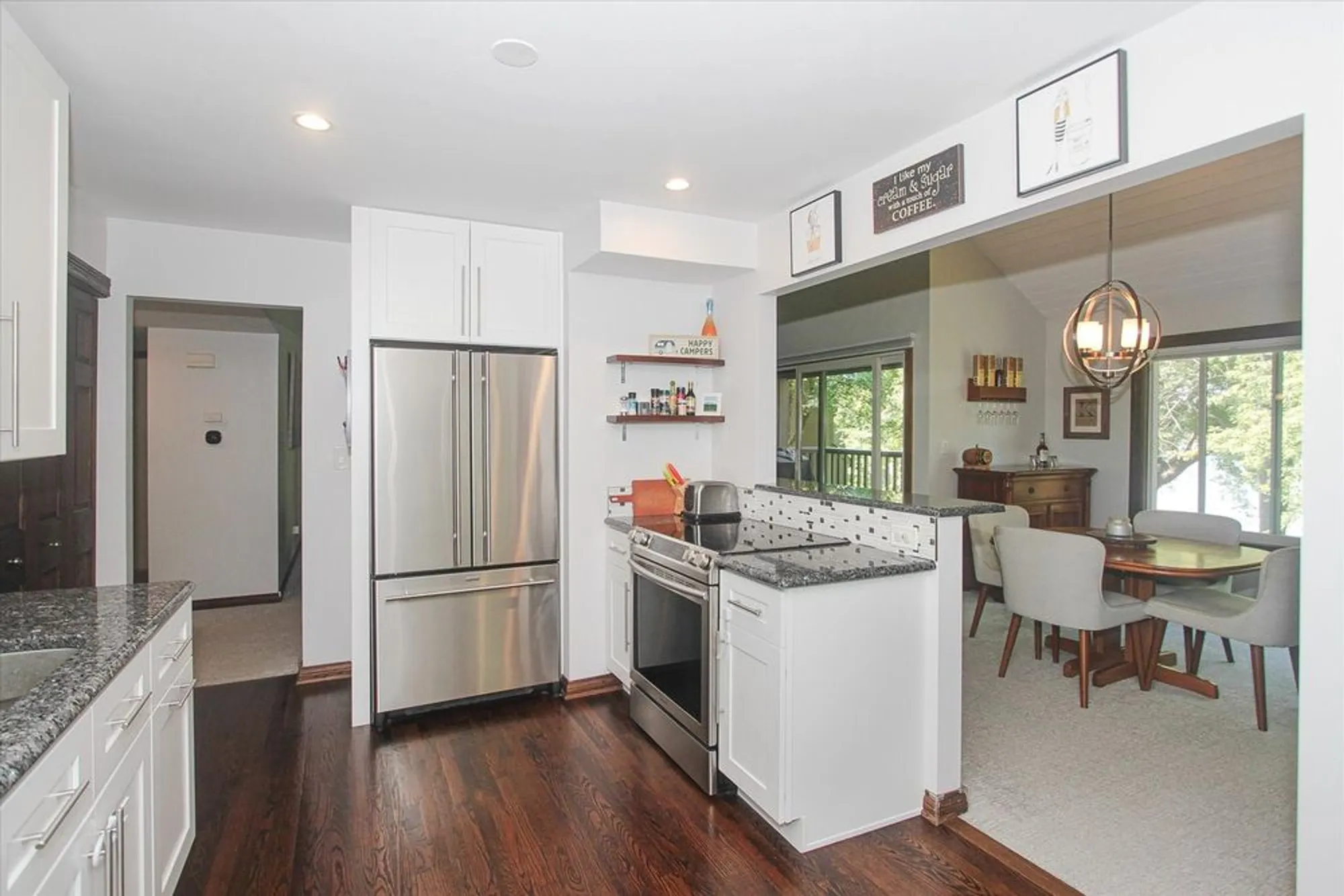 Property Slideshow image 9 of 34 | 716 old barn rd apt b b, Lake Barrington, IL, 60010