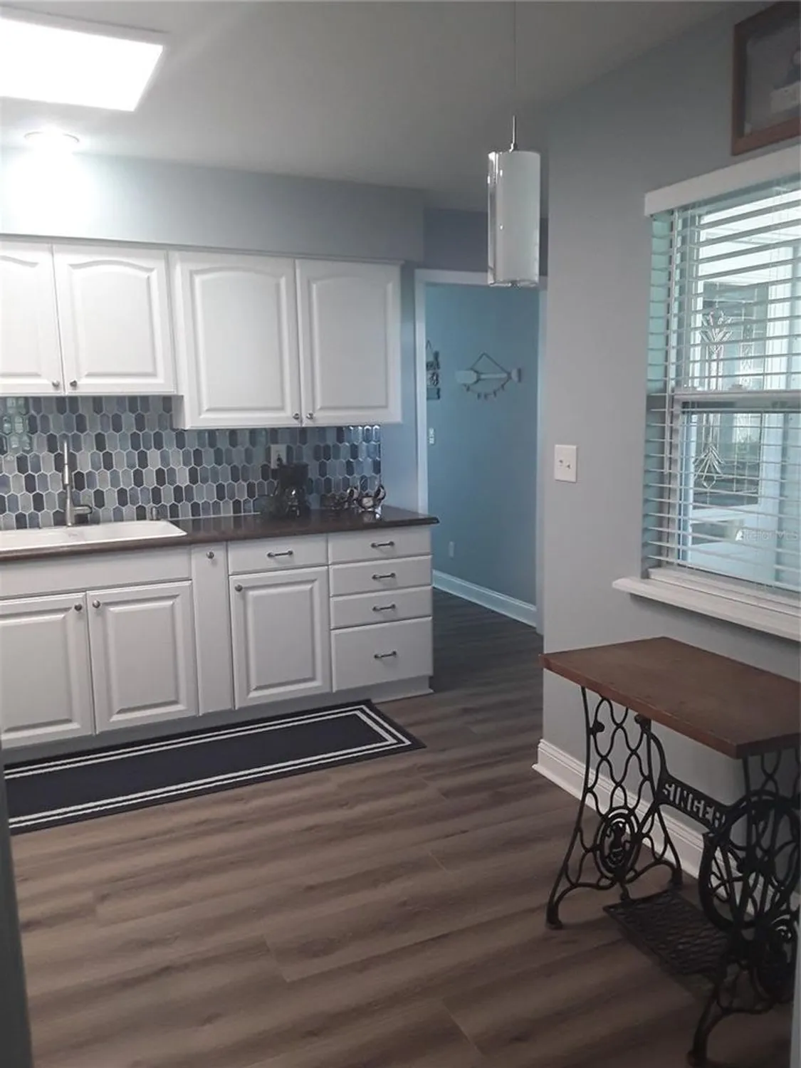 Property Slideshow image 32 of 48 | 702 cypress pl, Sun City Center, FL, 33573