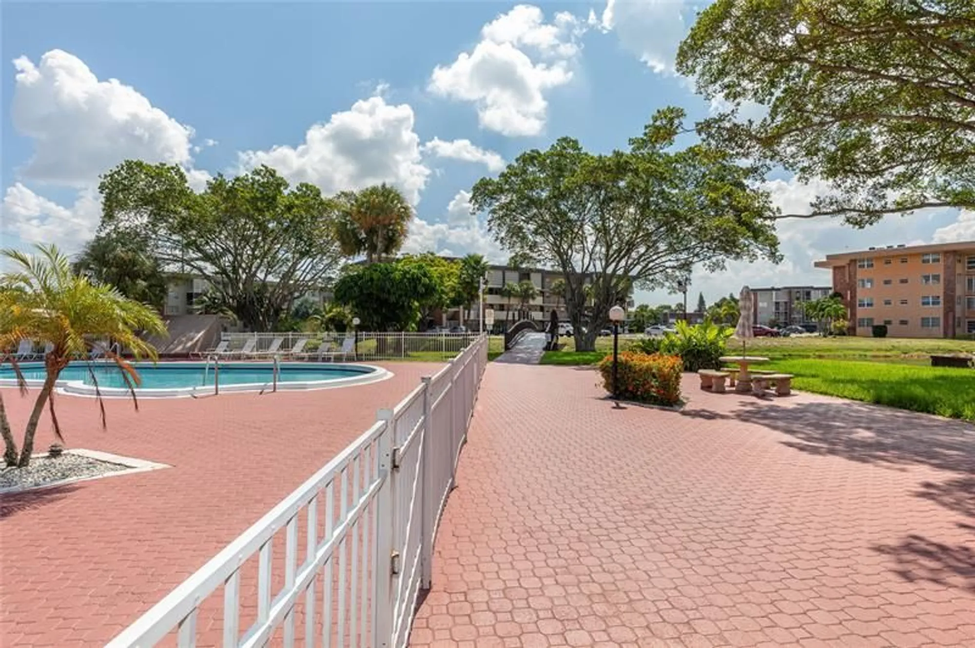 Property Slideshow image 33 of 39 | 3081 nw 47th ter 107, Lauderdale Lakes, FL, 33313