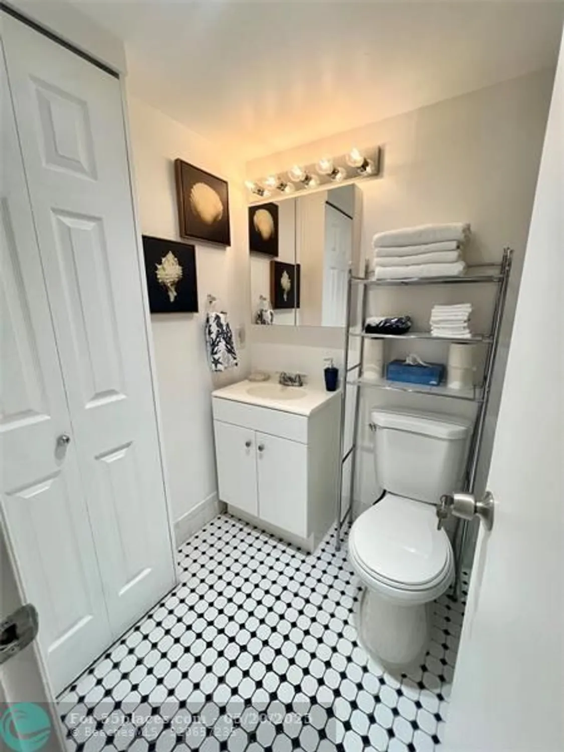 Property Slideshow image 12 of 34 | 266 oakridge p # 266, Deerfield Beach, FL, 33442