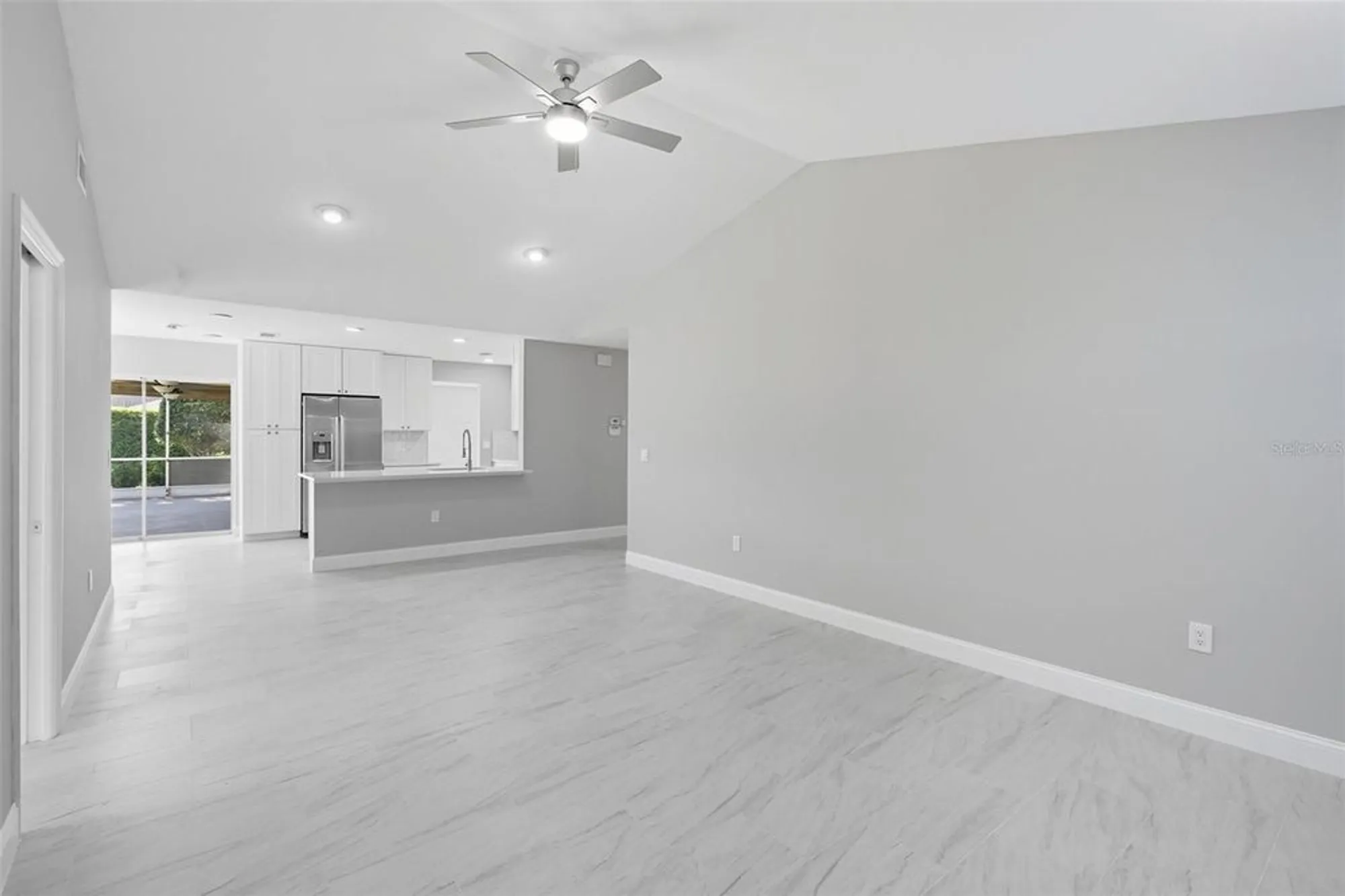 Property Slideshow image 20 of 61 | 6994 country lakes cir, Sarasota, FL, 34243