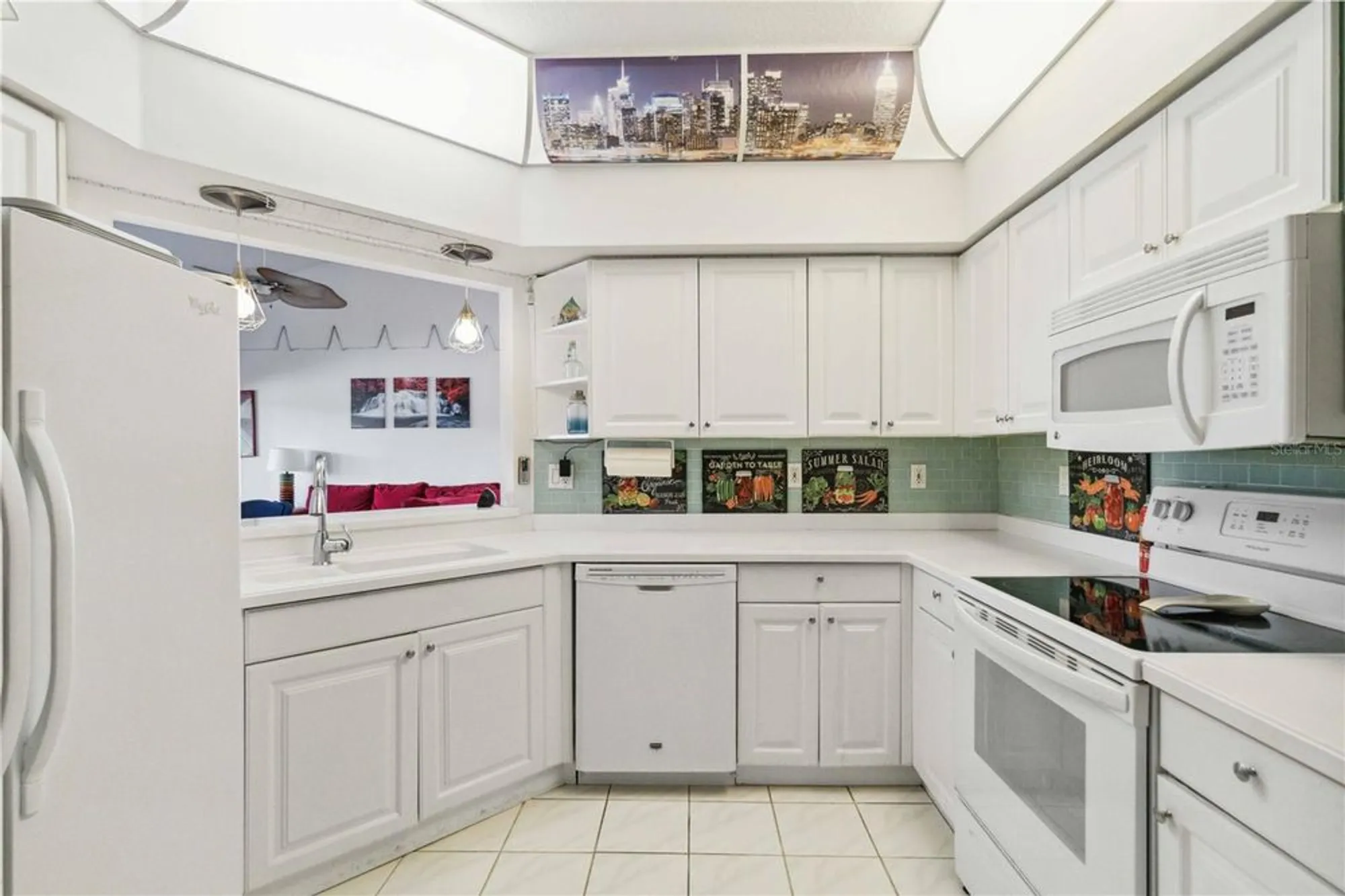 Property Slideshow image 8 of 28 | 6568 fairway gardens dr # 6568, Bradenton, FL, 34203