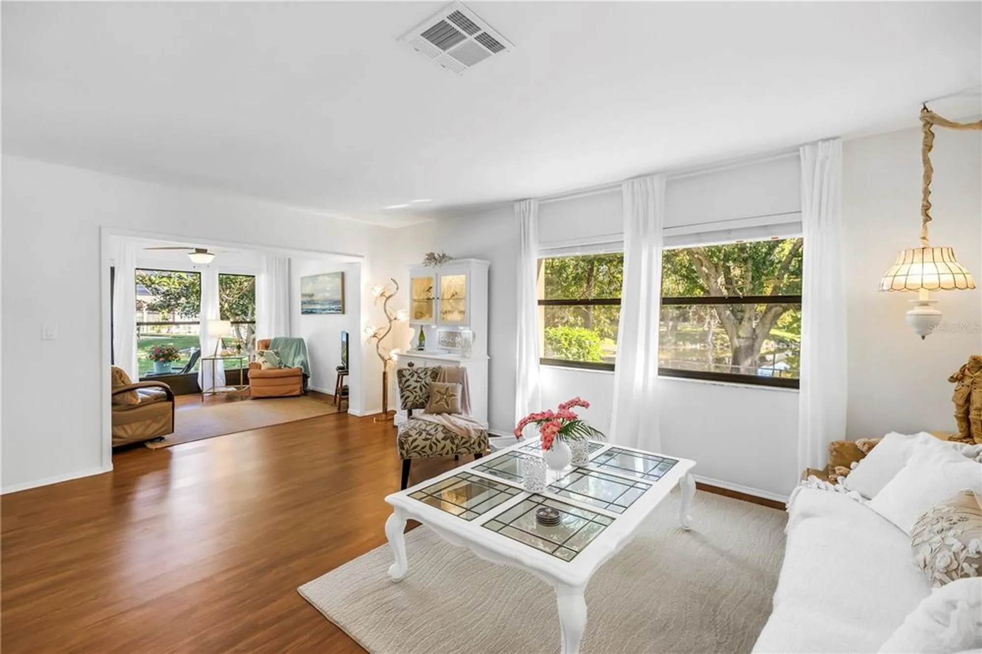 Property Slideshow image 11 of 52 | 2585 bay berry dr 43d, Clearwater, FL, 33763
