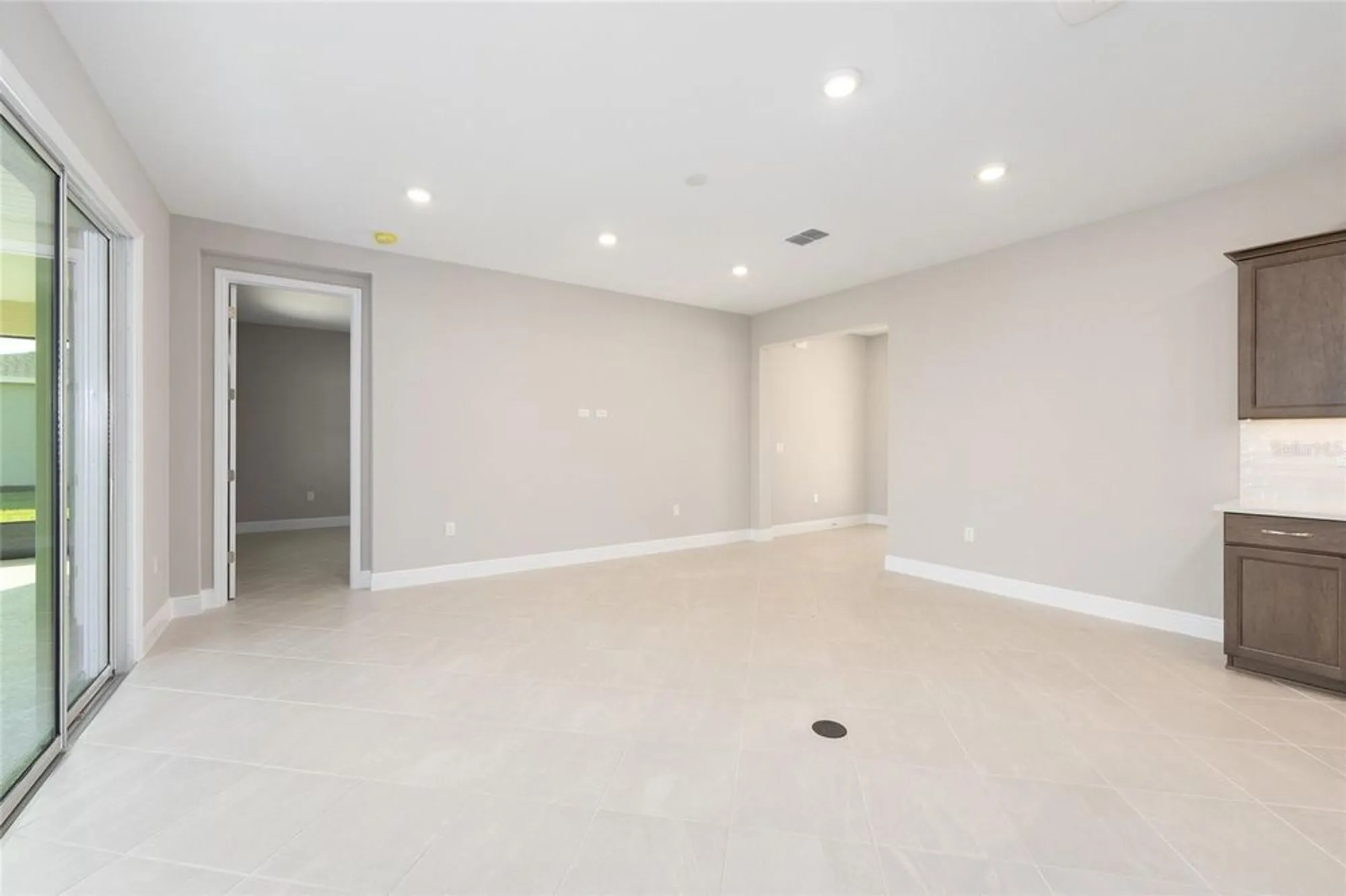 Property Slideshow image 12 of 41 | 10569 sw 98th pl, Ocala, FL, 34481