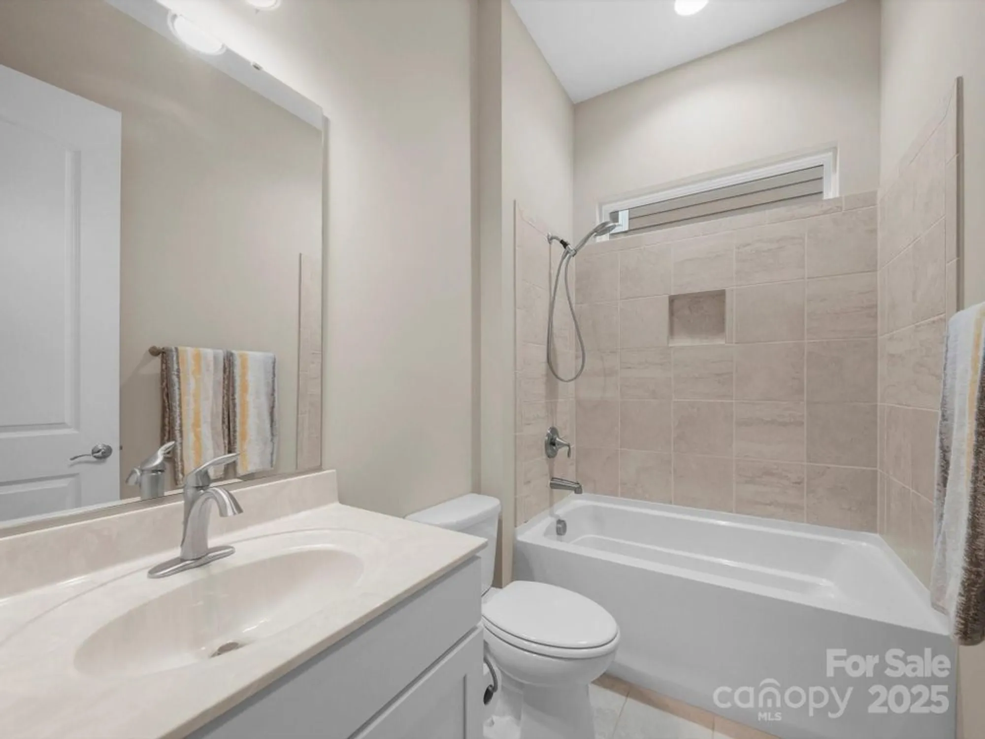 Property Slideshow image 16 of 44 | 253 stone mountain way, Denver, NC, 28037
