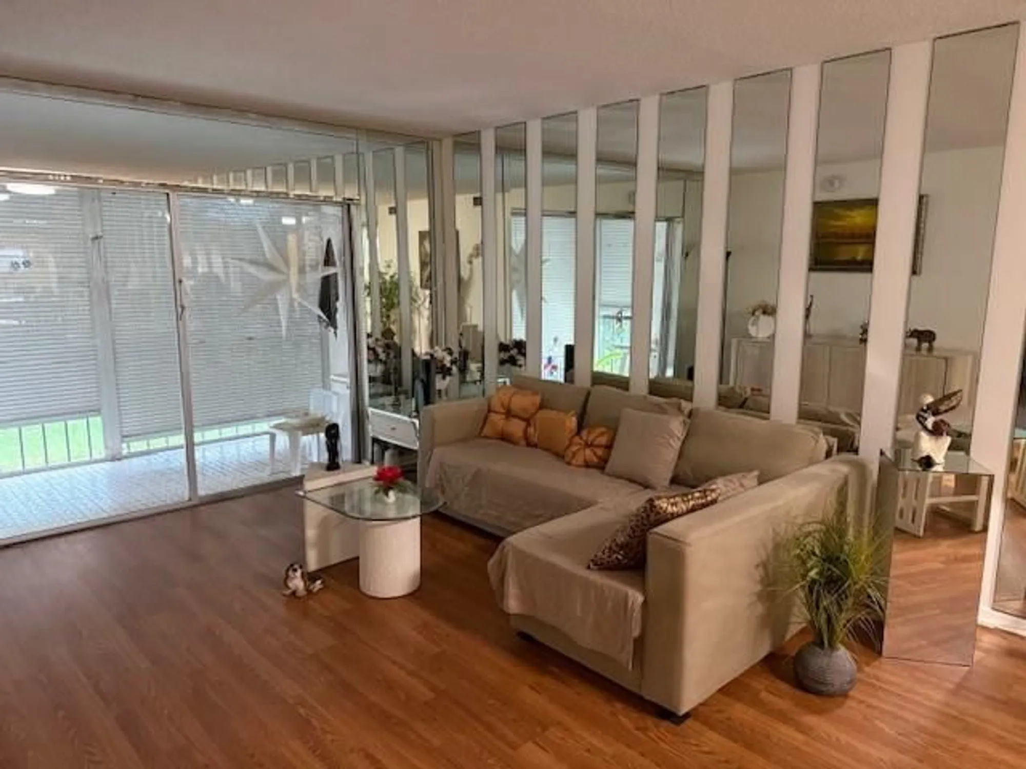 Property Slideshow image 4 of 13 | 8990 s hollybrook blvd apt 302, Pembroke Pines, FL, 33025