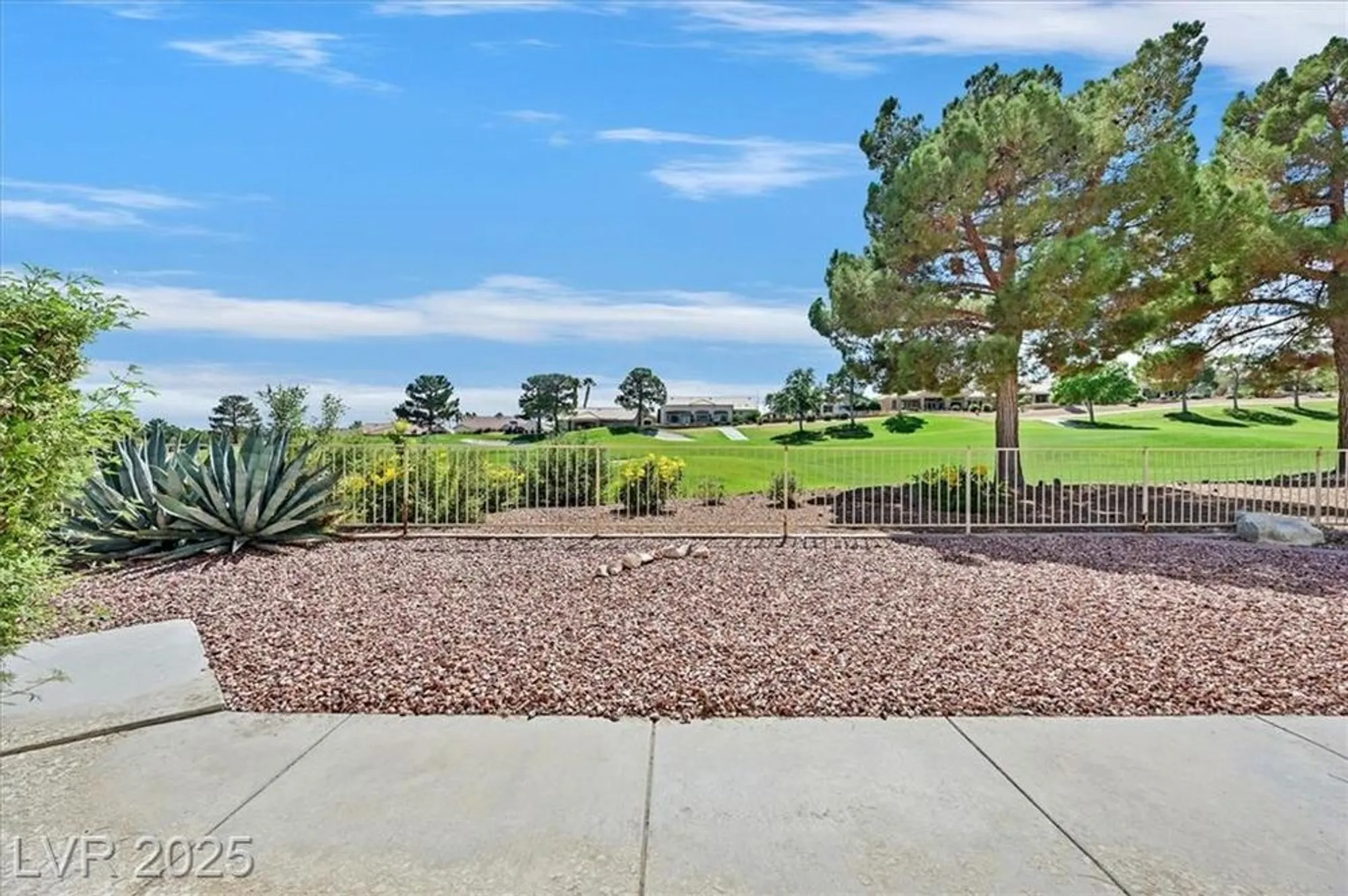 Property Slideshow image 22 of 34 | 10409 shoalhaven dr, Las Vegas, NV, 89134