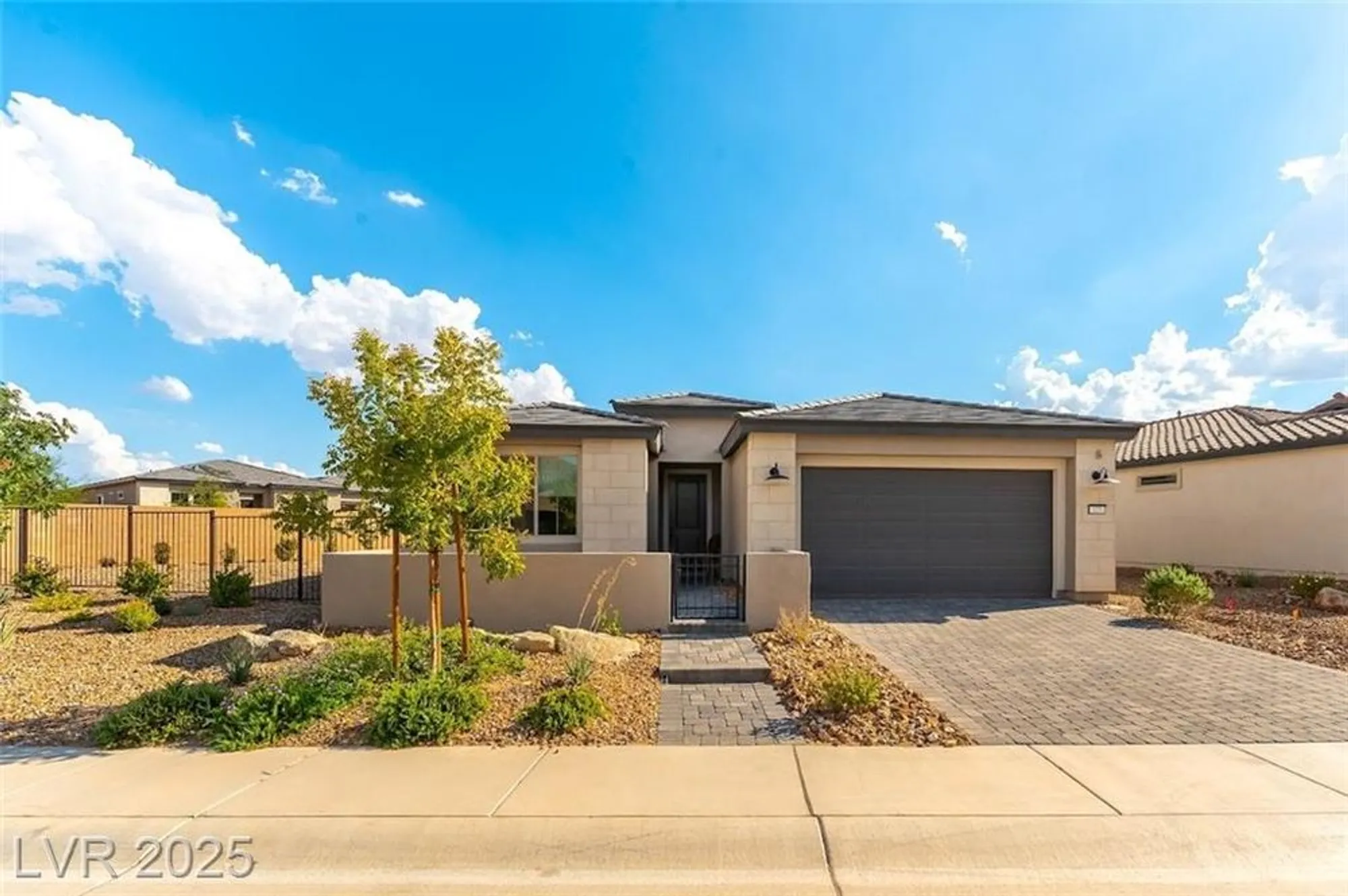 Property Slideshow image 1 of 30 | 127 crimson cactus ave, Henderson, NV, 89011