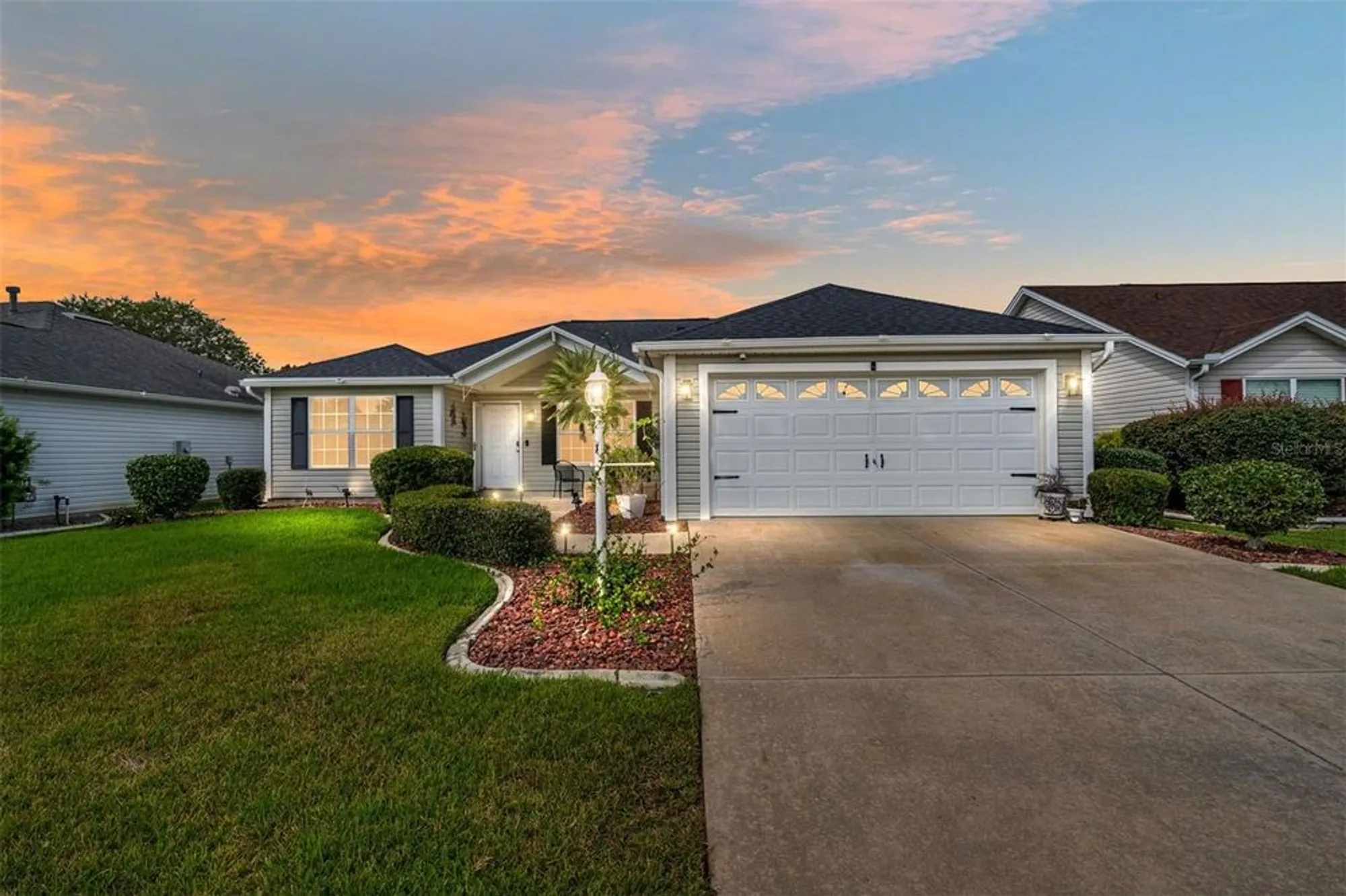 Property Slideshow image 2 of 25 | 17966 se 89th natchez ave, The Villages, FL, 32162