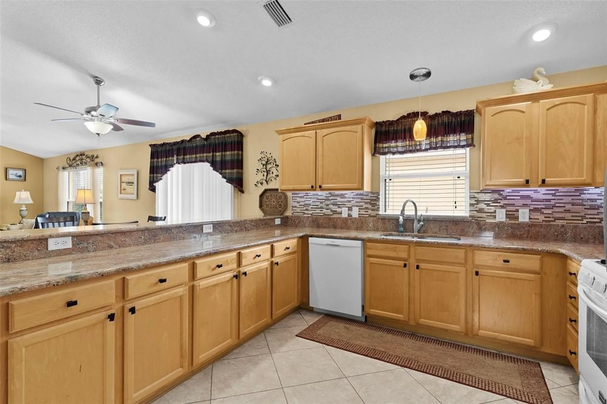 Property Slideshow image 7 of 36 | 1537 barnwell pl, The Villages, FL, 32162