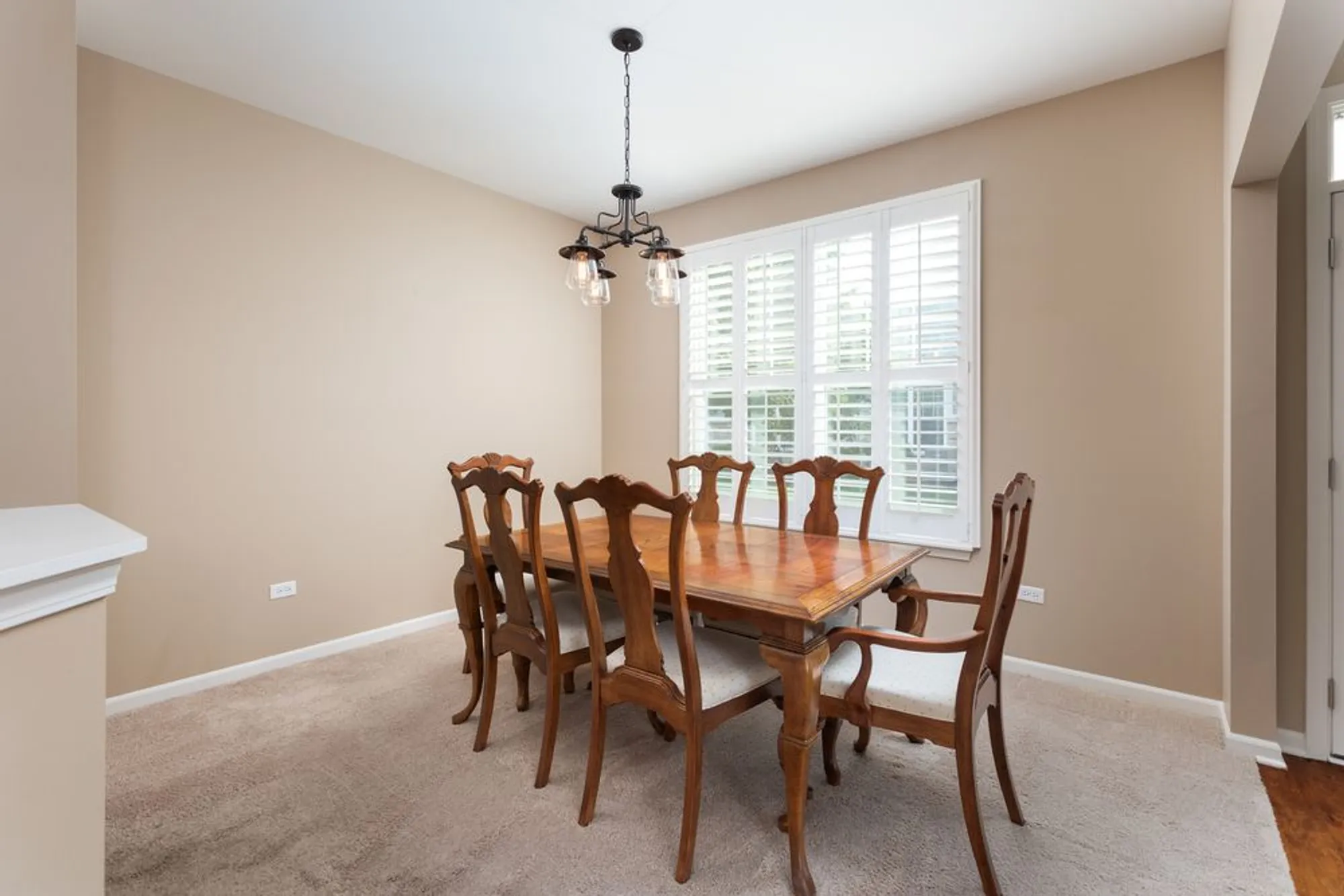 Property Slideshow image 11 of 29 | 2629 camberley cir, Naperville, IL, 60564