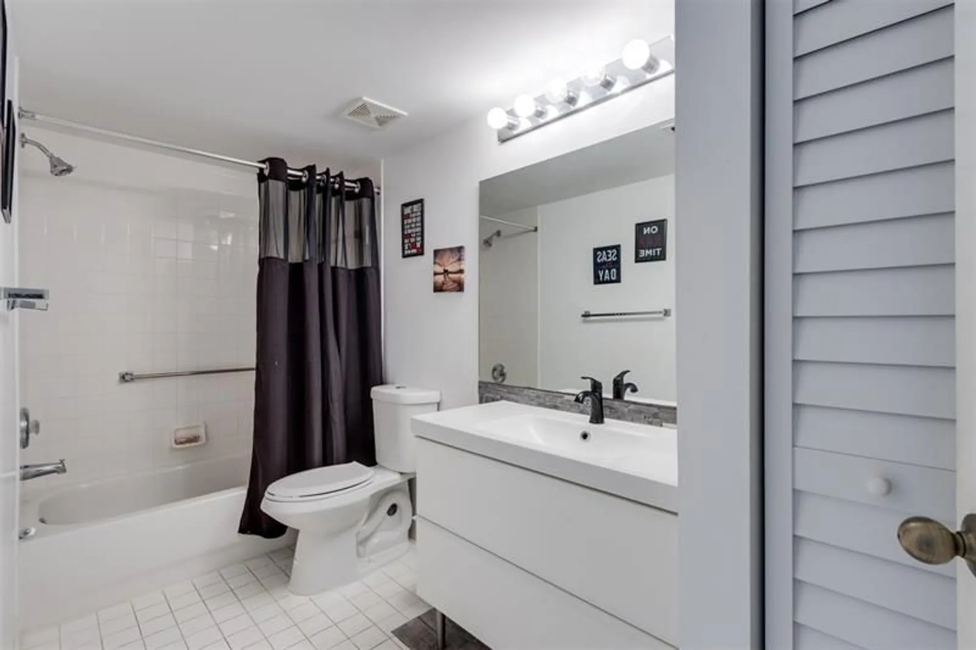 Property Slideshow image 30 of 39 | 9537 weldon cir apt 404, Fort Lauderdale, FL, 33321