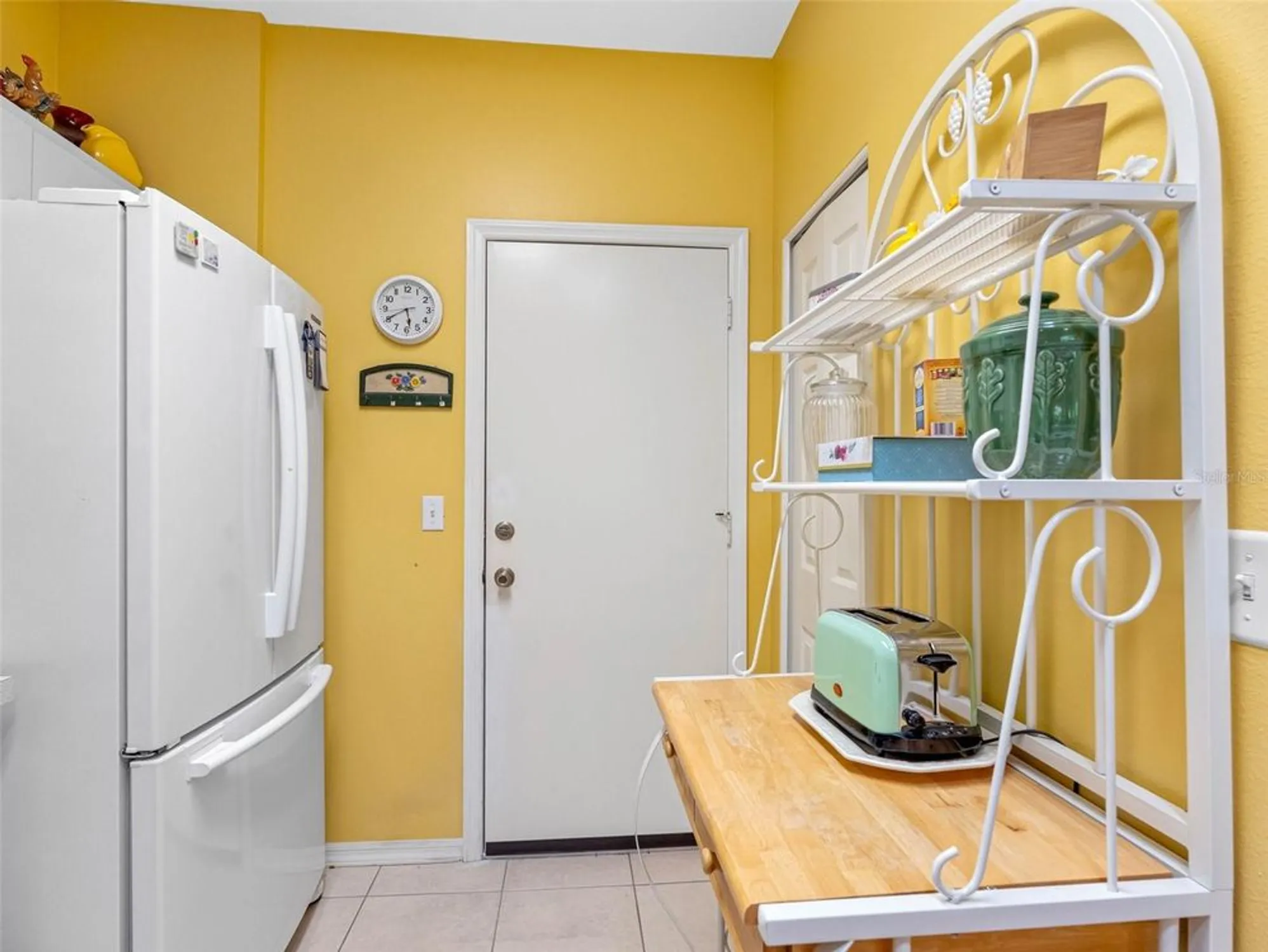 Property Slideshow image 9 of 48 | 2618 newcomb ct # 12, Sun City Center, FL, 33573