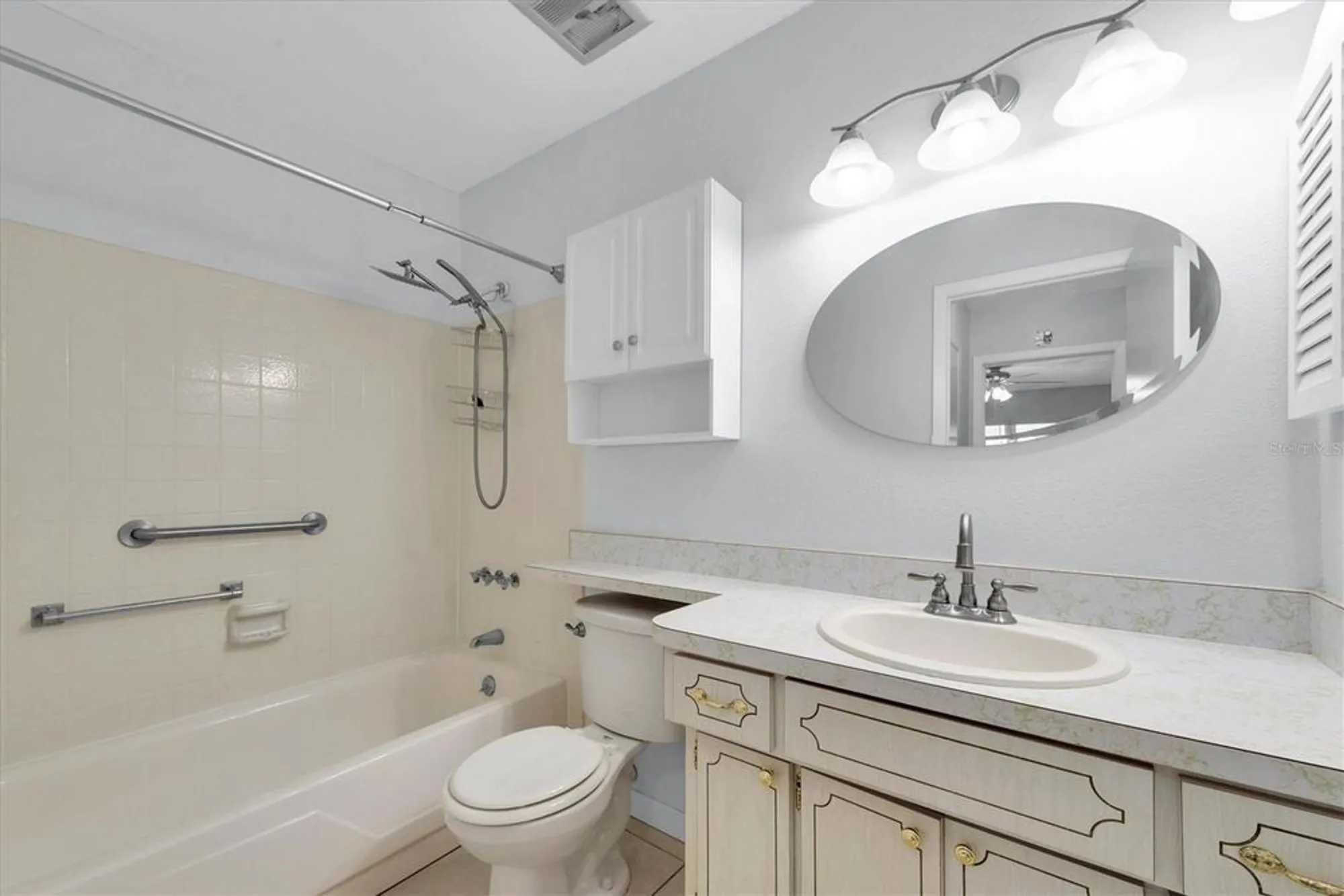 Property Slideshow image 9 of 27 | 8350 burgundy dr, Pinellas Park, FL, 33781