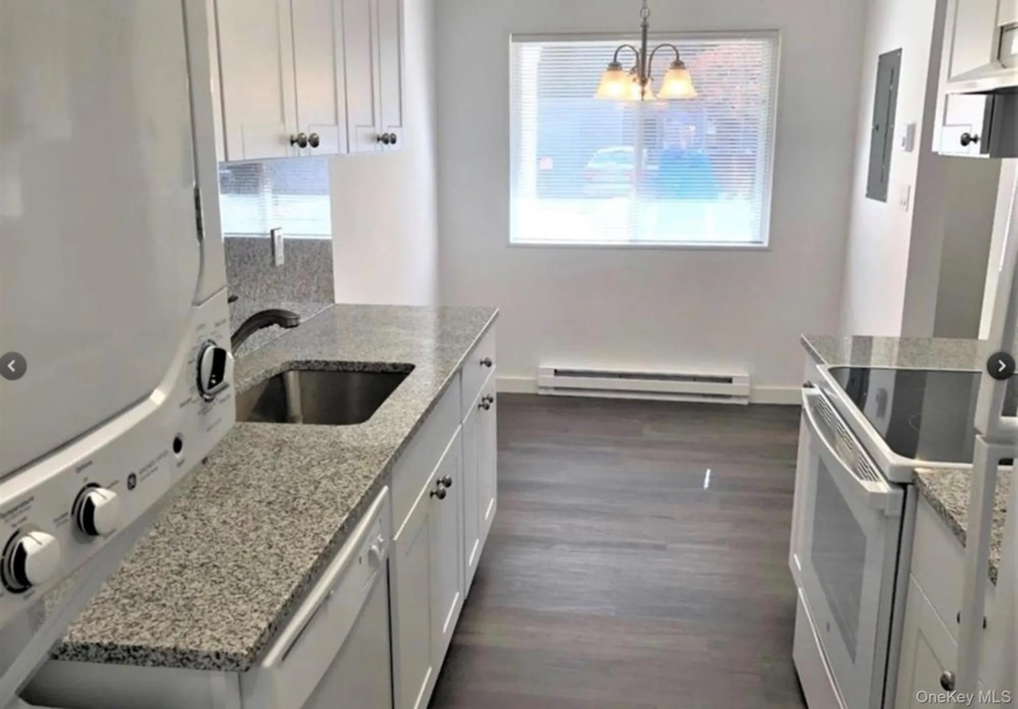 Property Slideshow image 5 of 8 | 401 cabot ct, Smithtown, NY, 11780