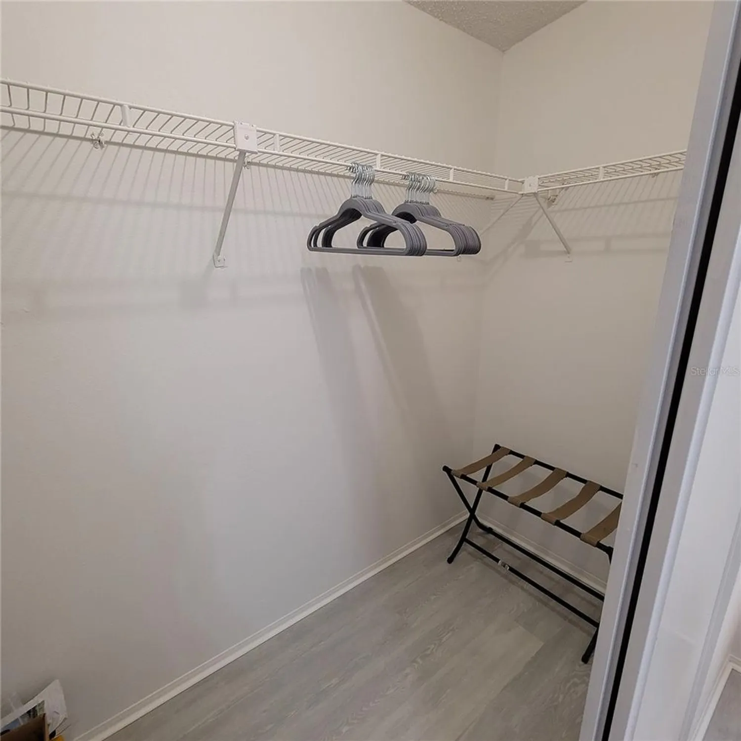 Property Slideshow image 13 of 25 | 1507 e schwartz blvd, Lady Lake, FL, 32159