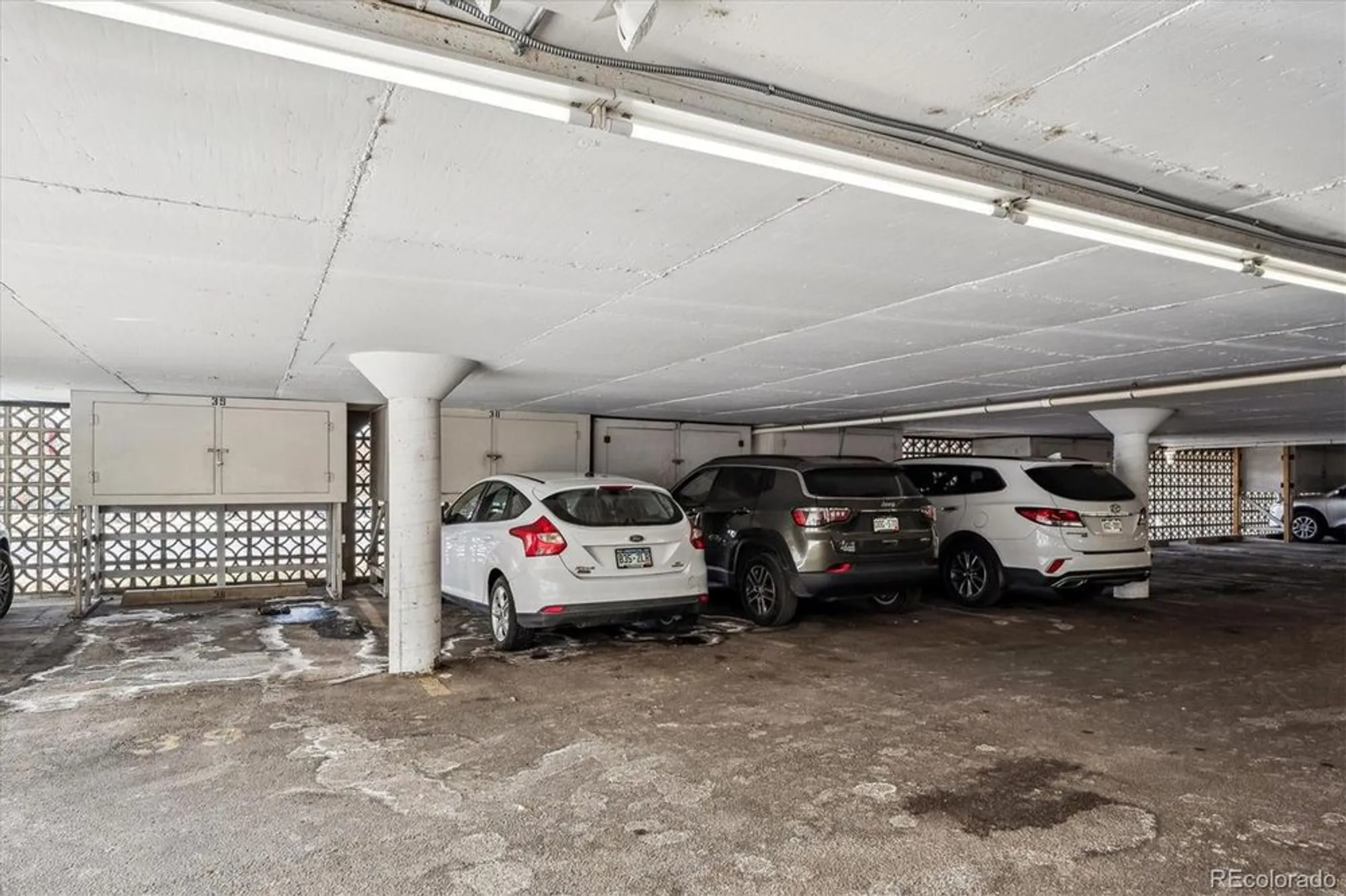 Property Slideshow image 20 of 25 | 3184 s heather gardens way apt 403, Aurora, CO, 80014