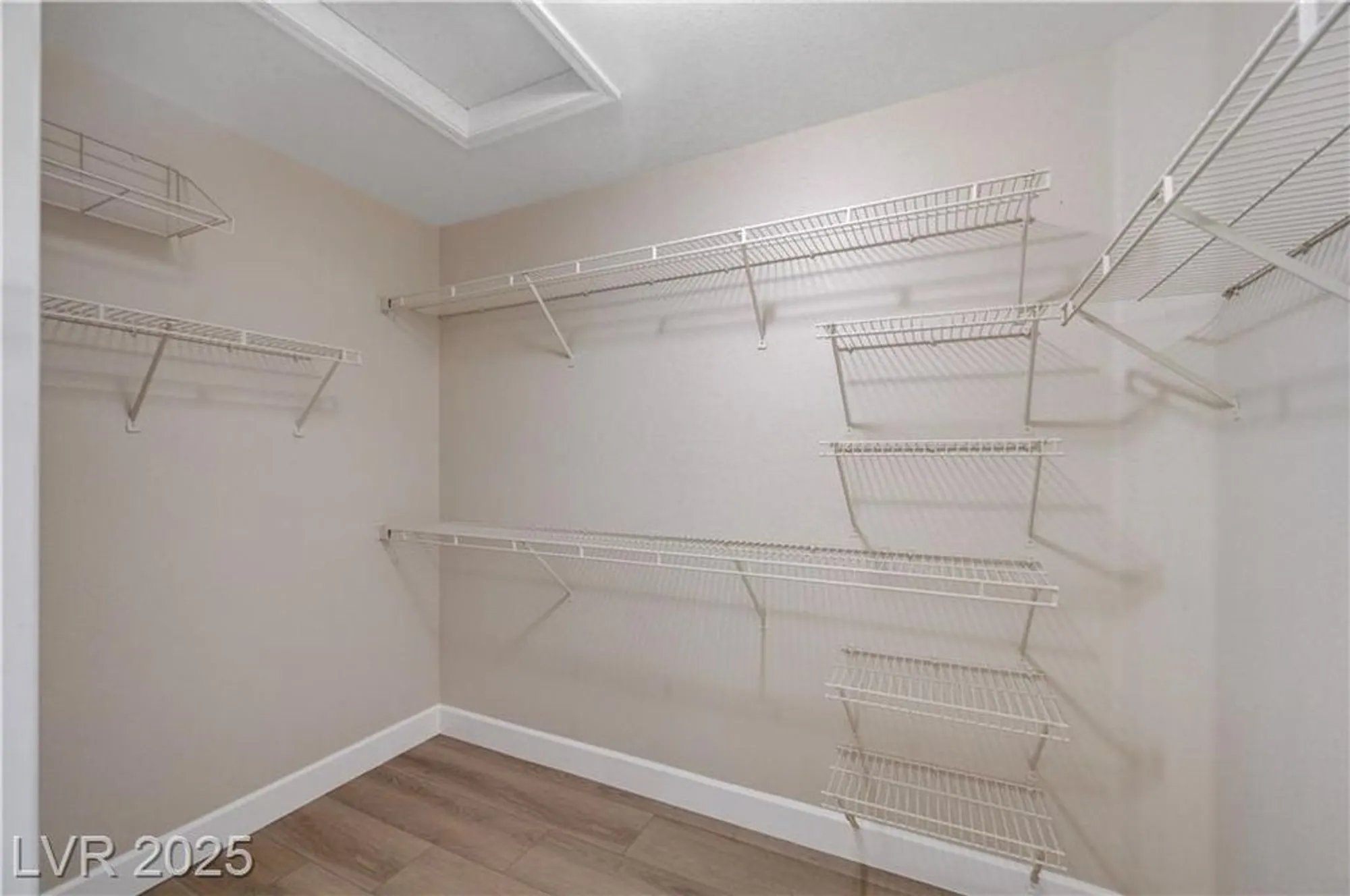 Property Slideshow image 37 of 77 | 2801 byron dr, Las Vegas, NV, 89134