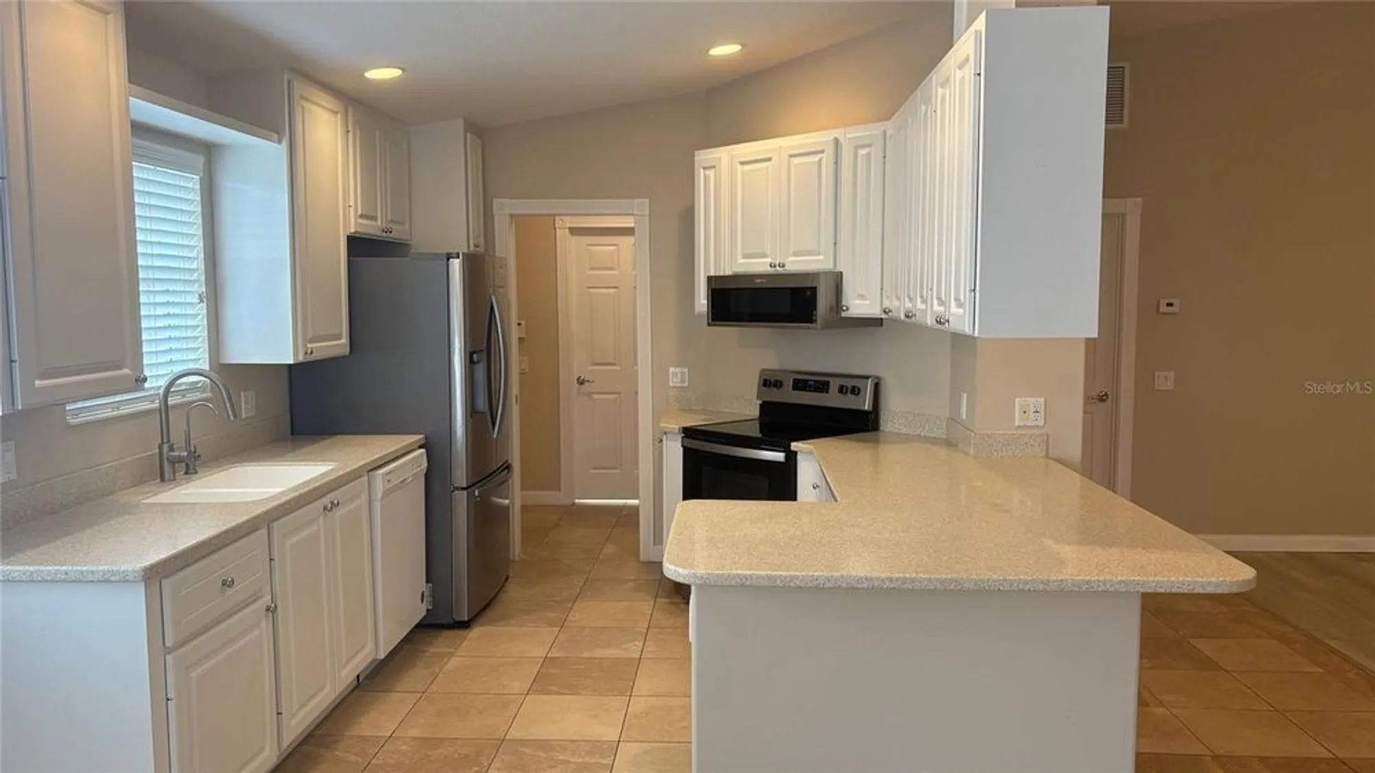 Property Slideshow image 4 of 46 | 11887 delfina ln, Orlando, FL, 32827