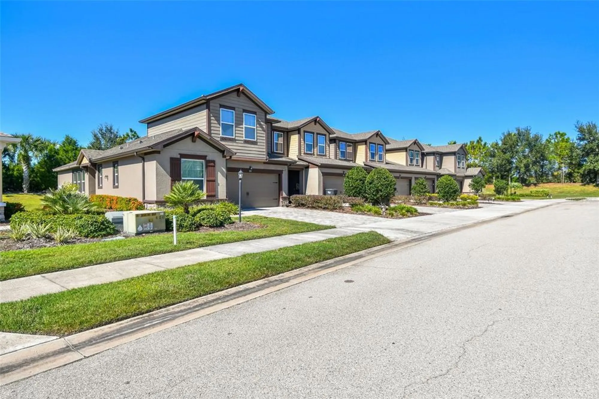 Property Slideshow image 4 of 96 | 5212 blossom cv, Bradenton, FL, 34211
