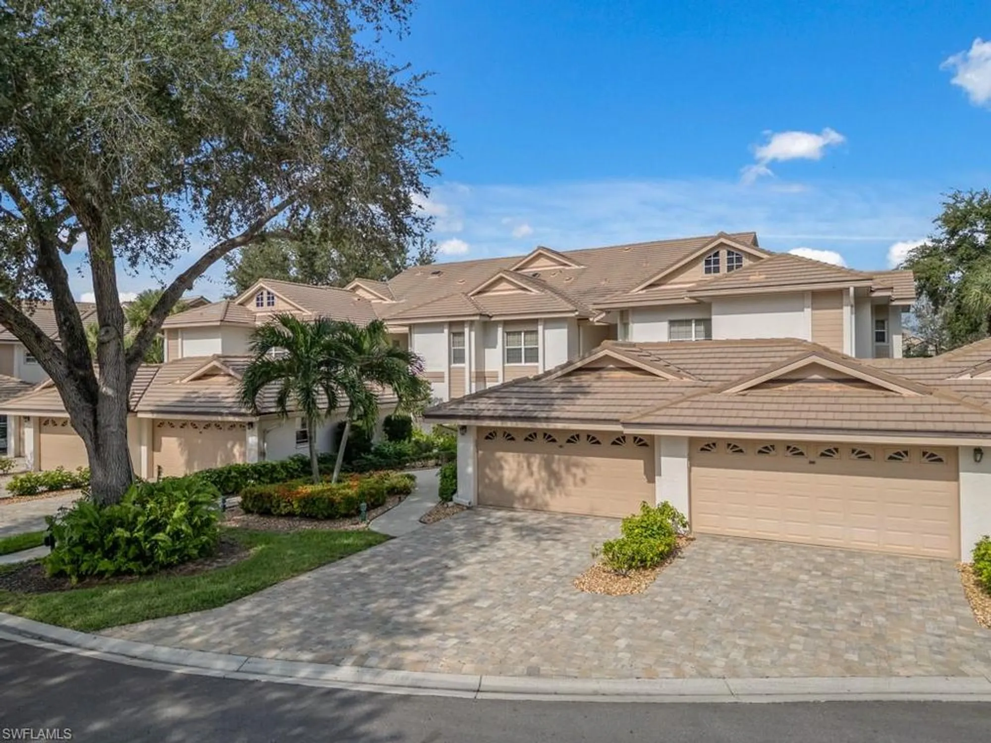 Property Slideshow image 16 of 31 | 3310 glen cairn ct 102, Bonita Springs, FL, 34134