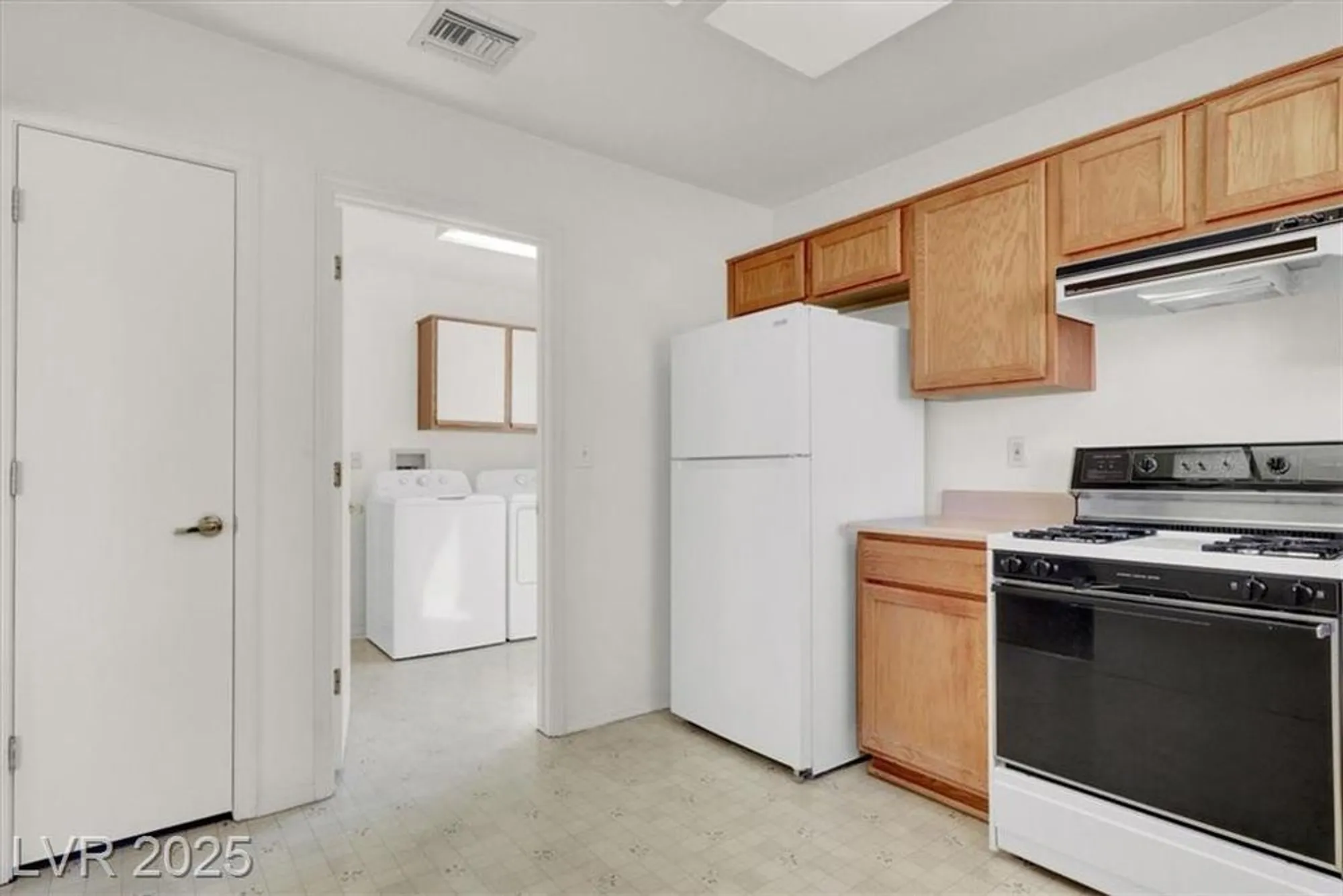 Property Slideshow image 11 of 43 | 3109 goodnews ct, Las Vegas, NV, 89134