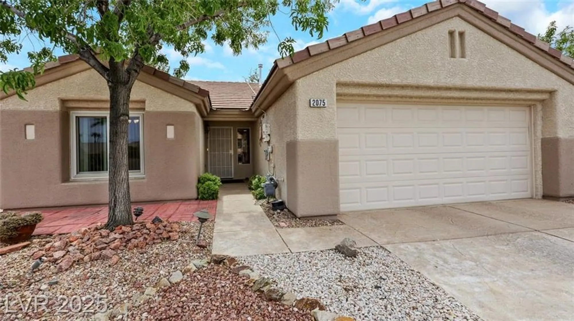 Property Slideshow image 5 of 31 | 2075 joy view ln, Henderson, NV, 89012