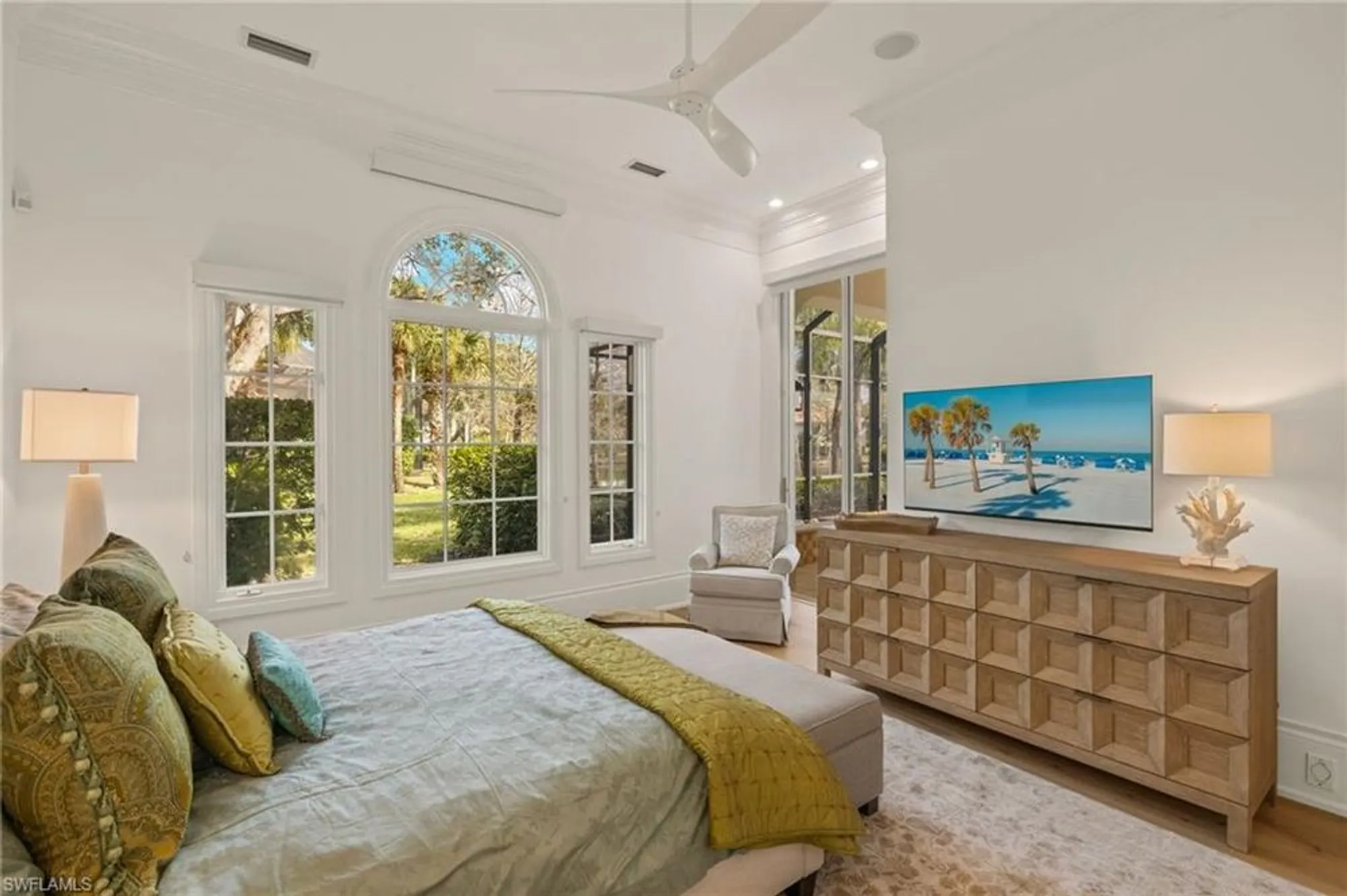 Property Slideshow image 9 of 28 | 4670 via roma, Estero, FL, 34134