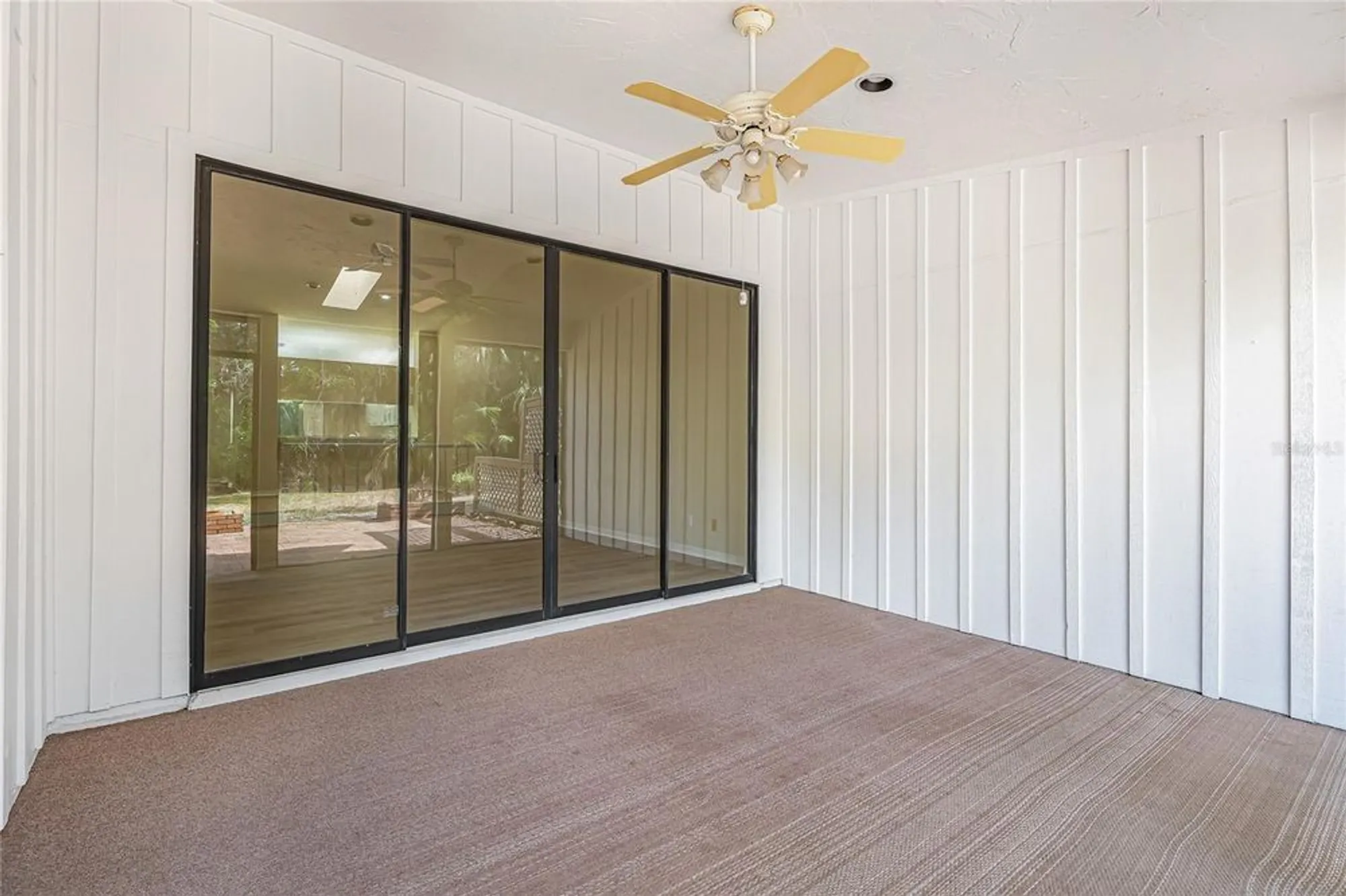 Property Slideshow image 28 of 44 | 7106 saint andrews ln, Sarasota, FL, 34243